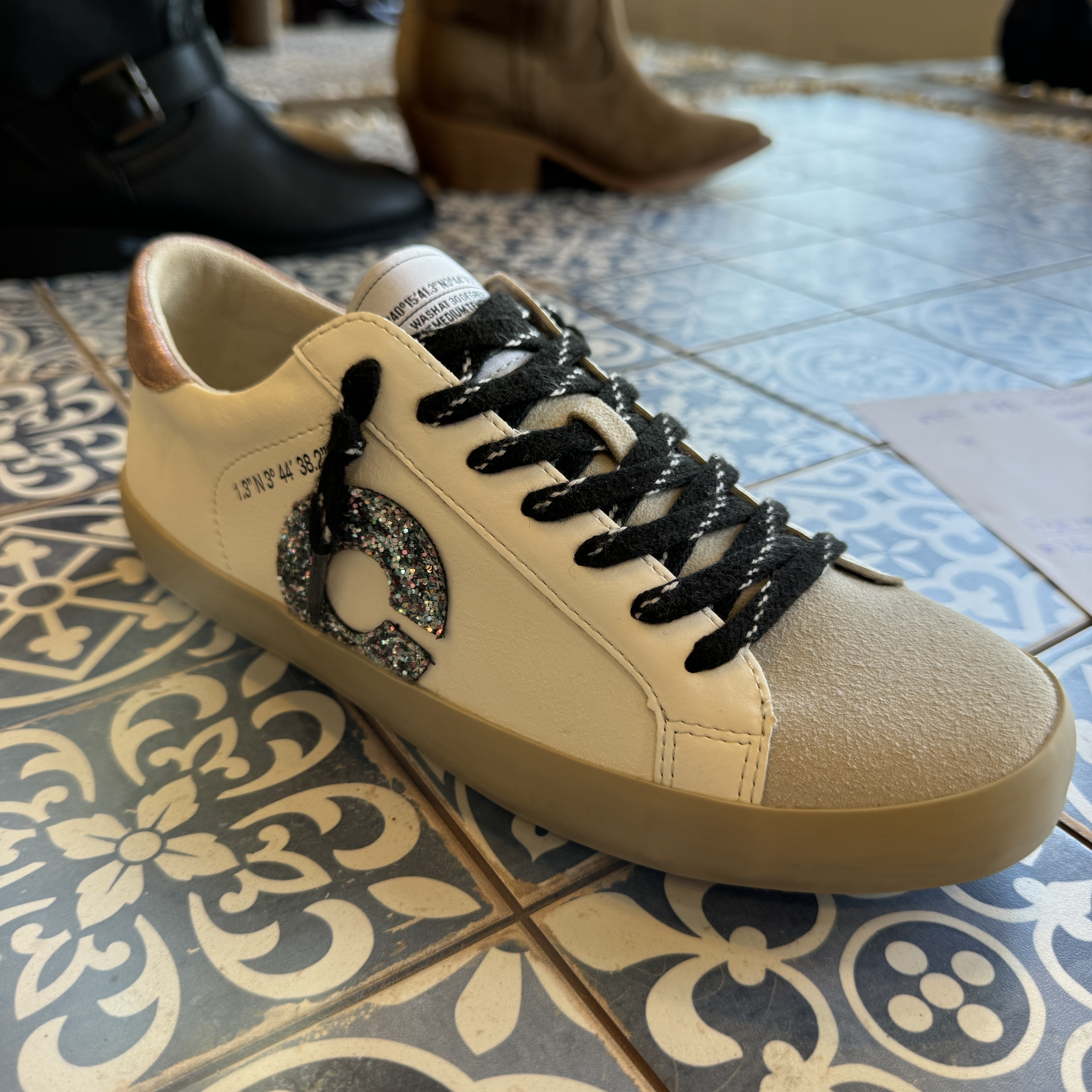 M4500 ROSA (有輕微瑕疵)(AM款)(碼數:40)