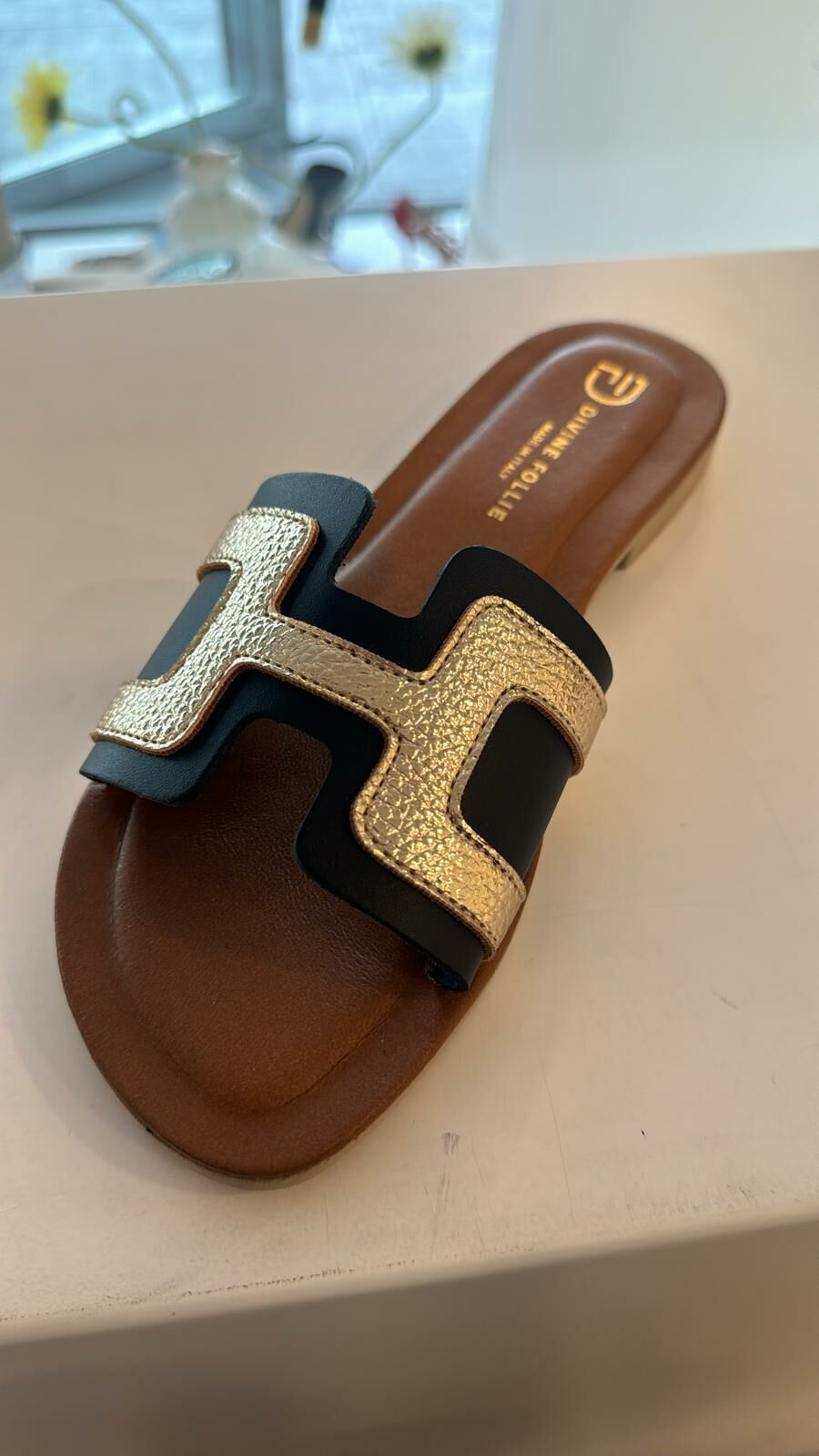 涼鞋 (有輕微瑕疵)(BM款)(碼數:39)