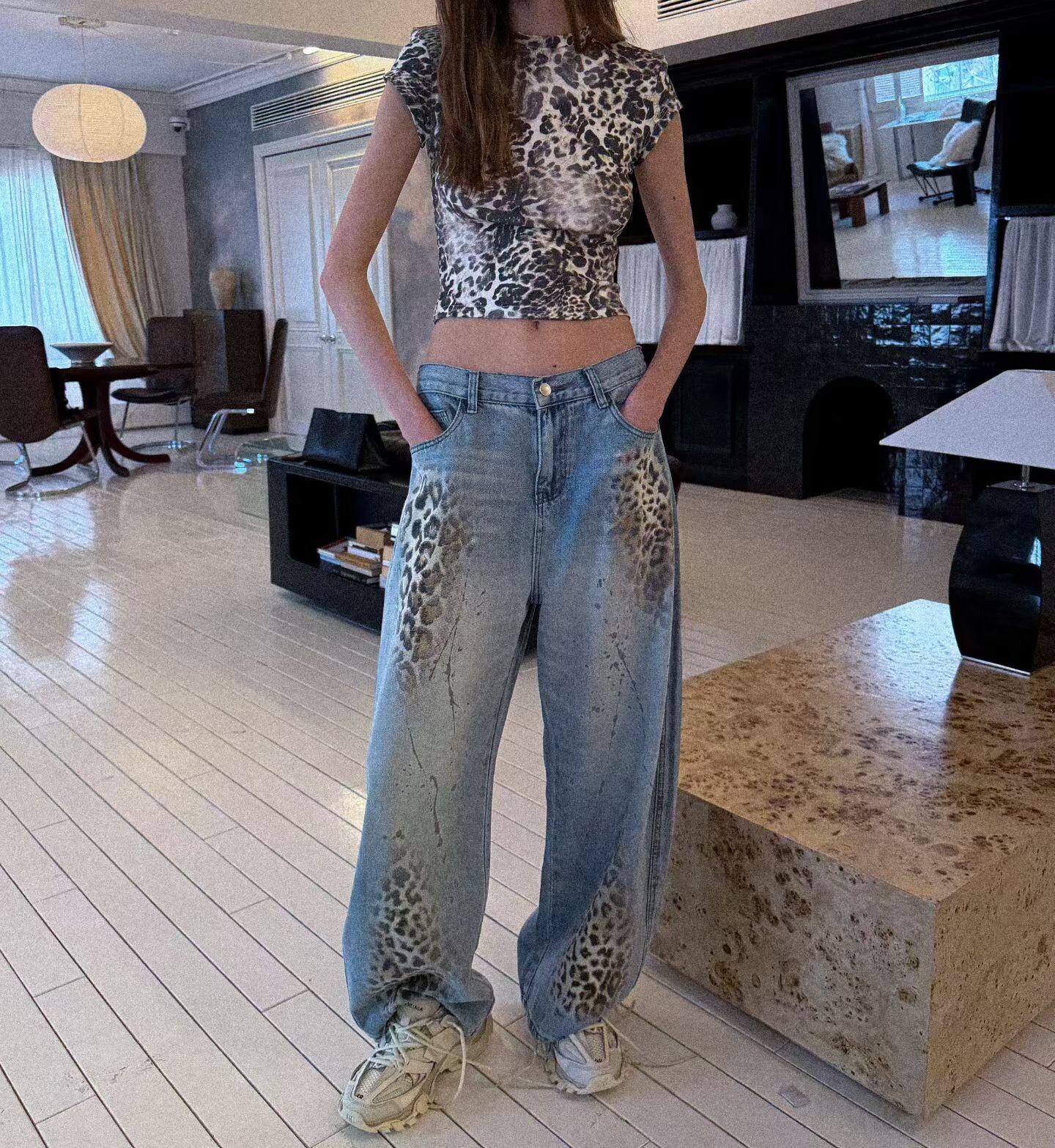豹紋轉印做舊牛仔褲