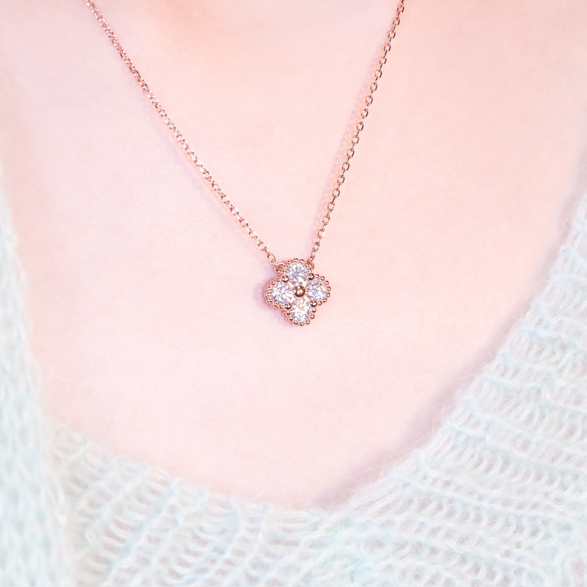 | 925純銀・厚鍍白金・ 厚鍍玫瑰金・莫桑石 | 鑽光小幸福項鍊 (銀/玫瑰金) | NE1622 |