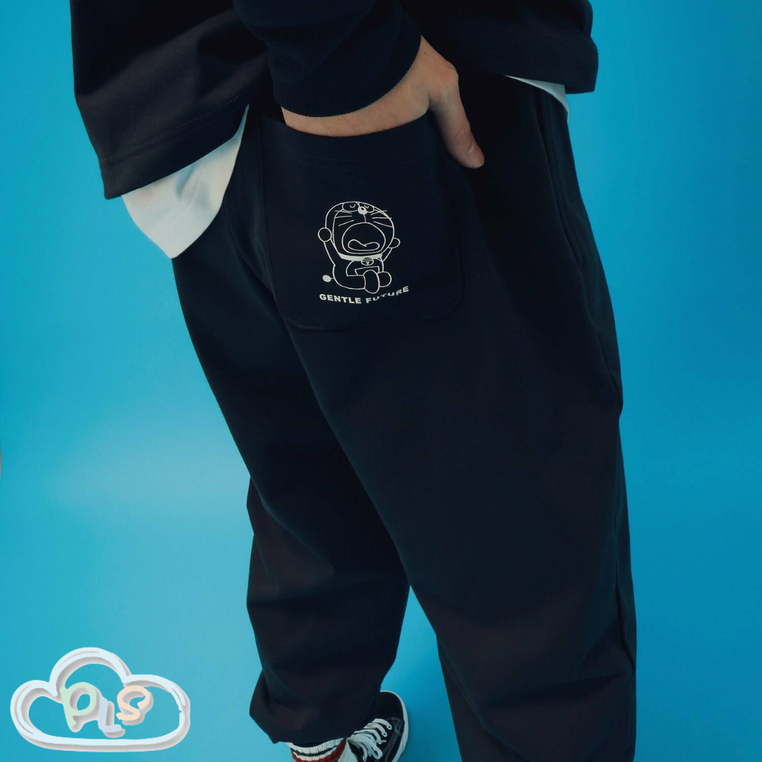 現貨 2pc Set 男女同款休閒套裝（GENTLE FUTURE） 多啦A夢 Global Work 黑色 #22974-1