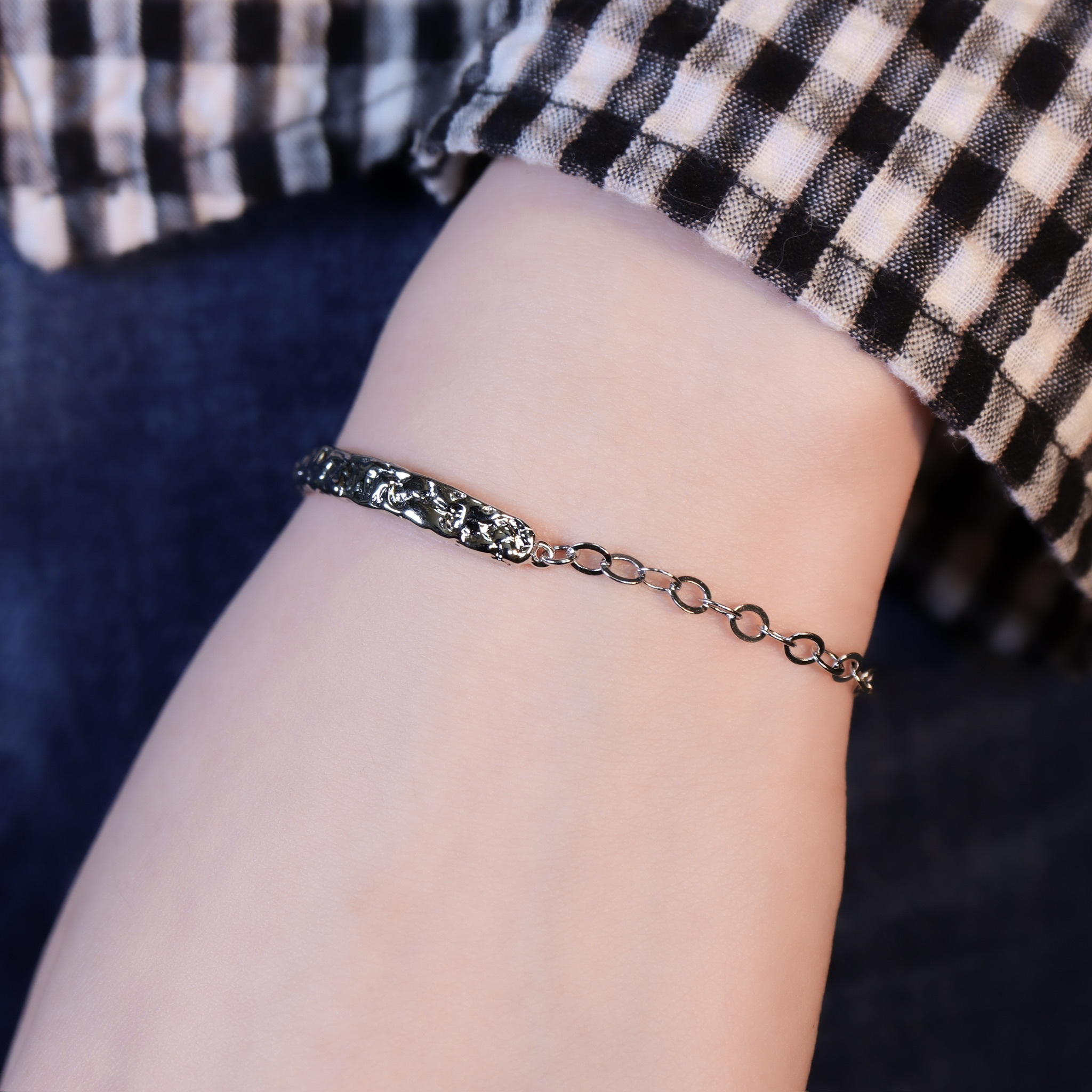 | 925純銀・白金 | 熔岩半鐲鏈 | BR1551 |