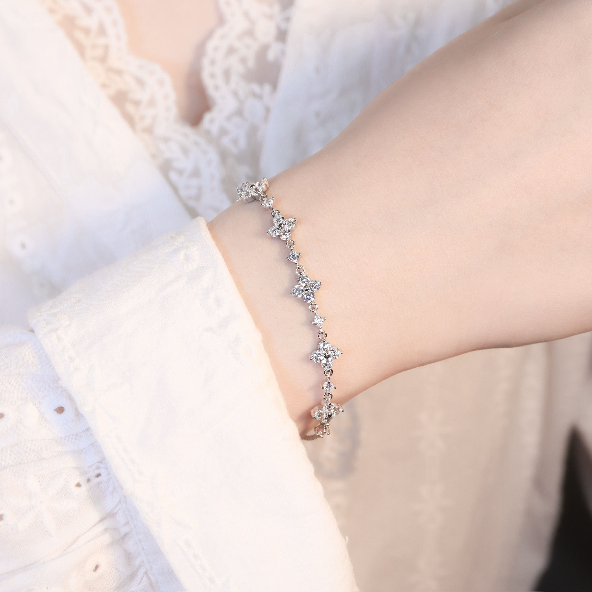 | 925純銀・厚鍍白金 | 幸福小日子手鏈 | BR1540 |