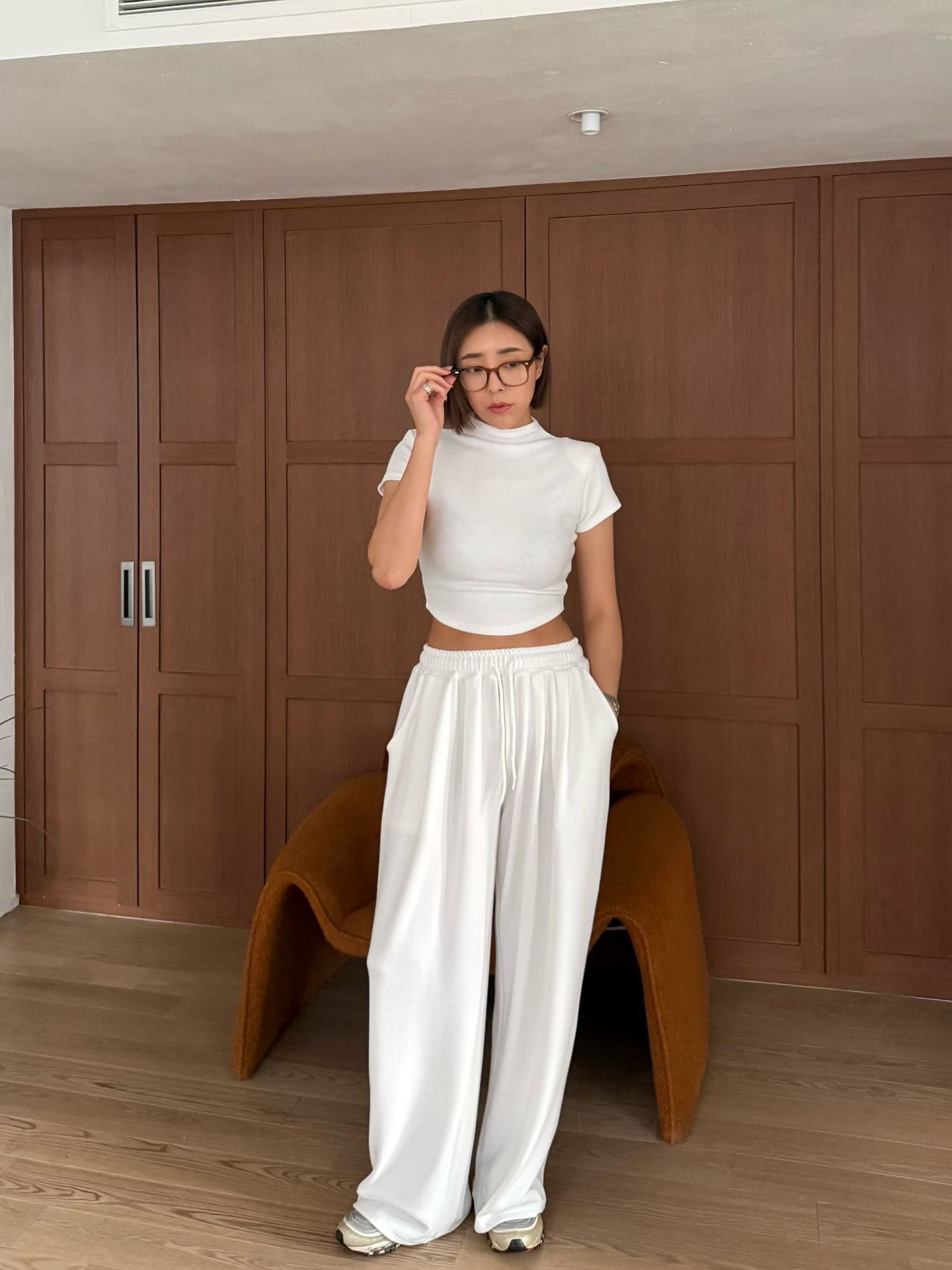 【追加中】高領短版上衣＋垂墜寬褲套裝｜顯瘦修身・懶人高級感穿搭