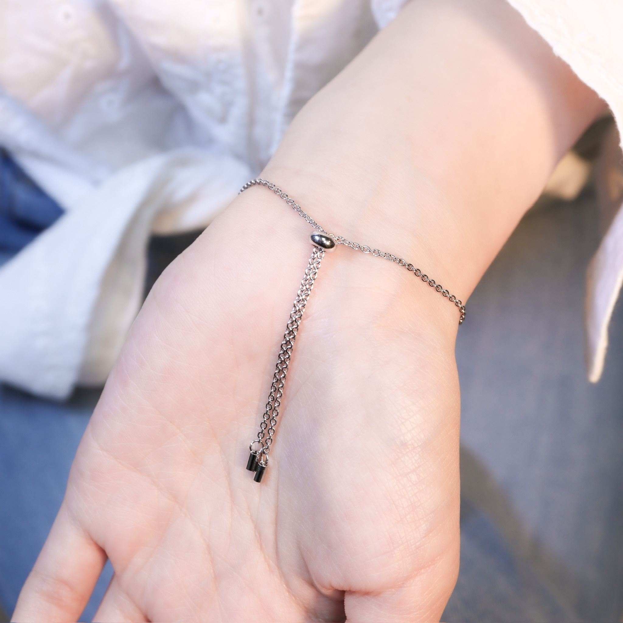 | 925純銀・ 厚鍍白金 ・莫桑石 | 鑽光幸福步履鏈 | BR1547 |