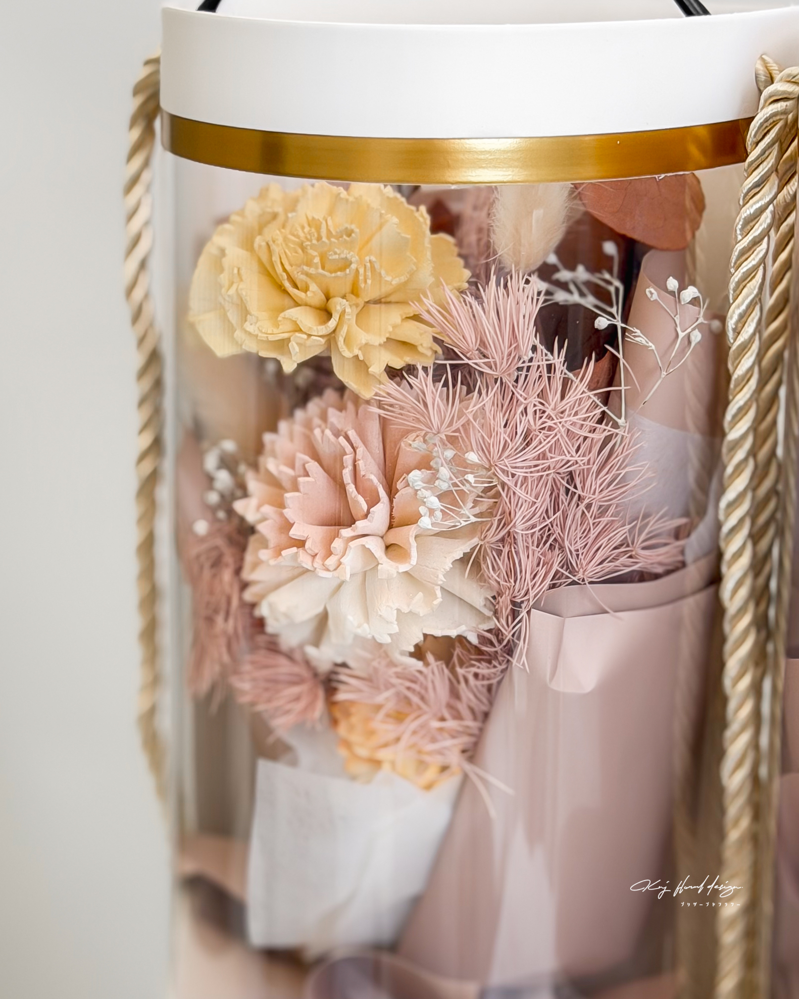 康乃馨乾燥手提花盒－香檳金