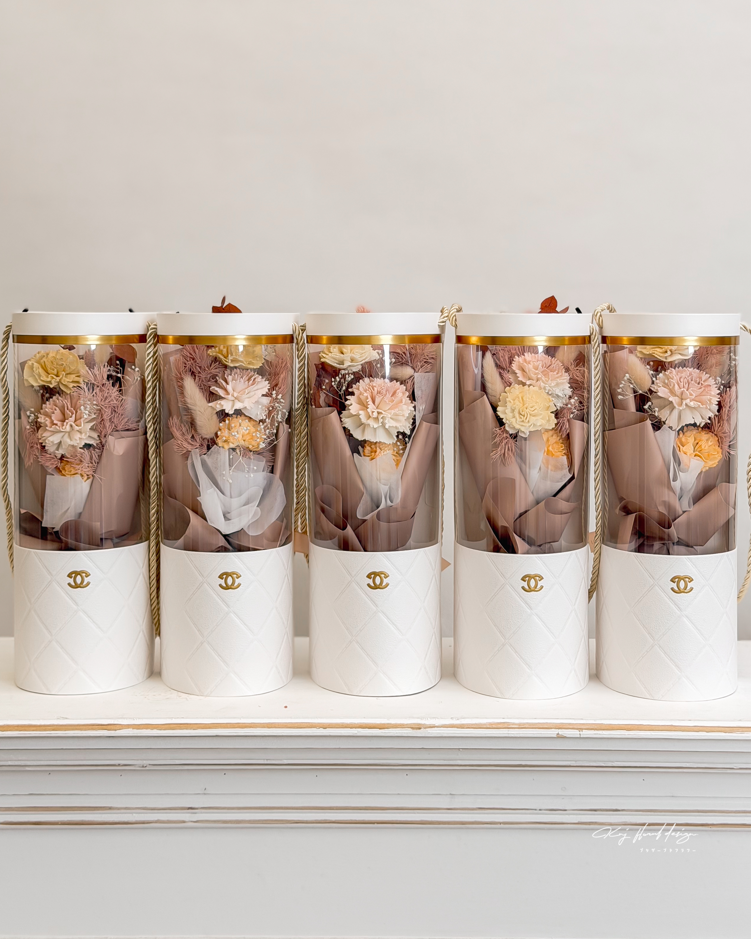 康乃馨乾燥手提花盒－香檳金