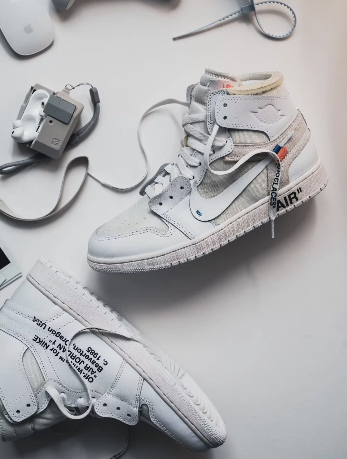 Virgil Abloh Archive™ x Air Jordan 1 High OG "Alaska" 冰藍灰 AA3834100