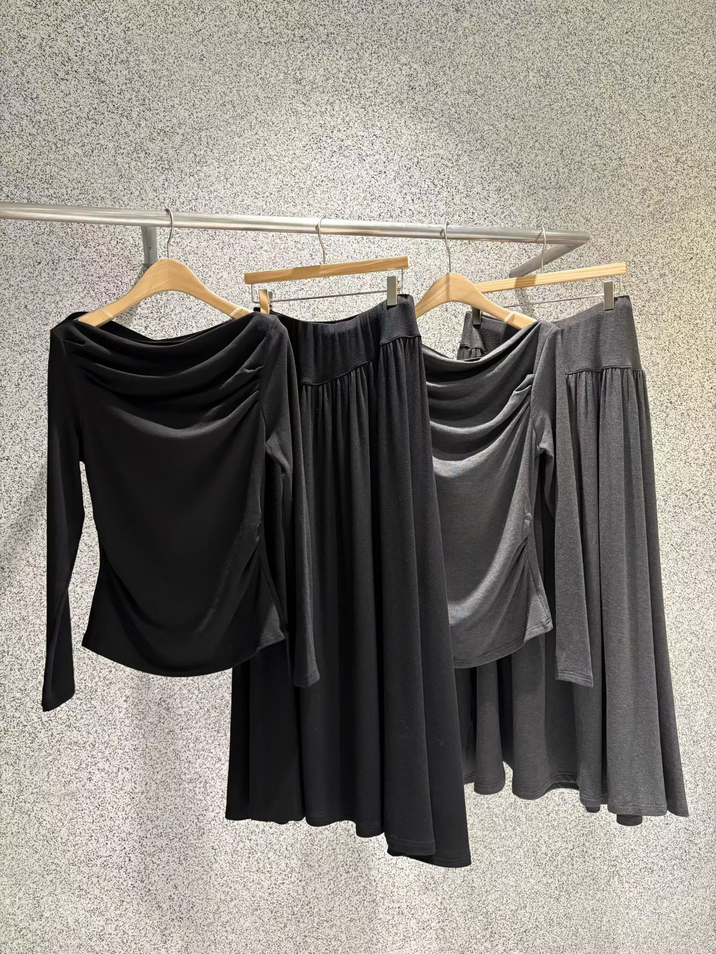 CC47 垂墜上衣長裙套裝