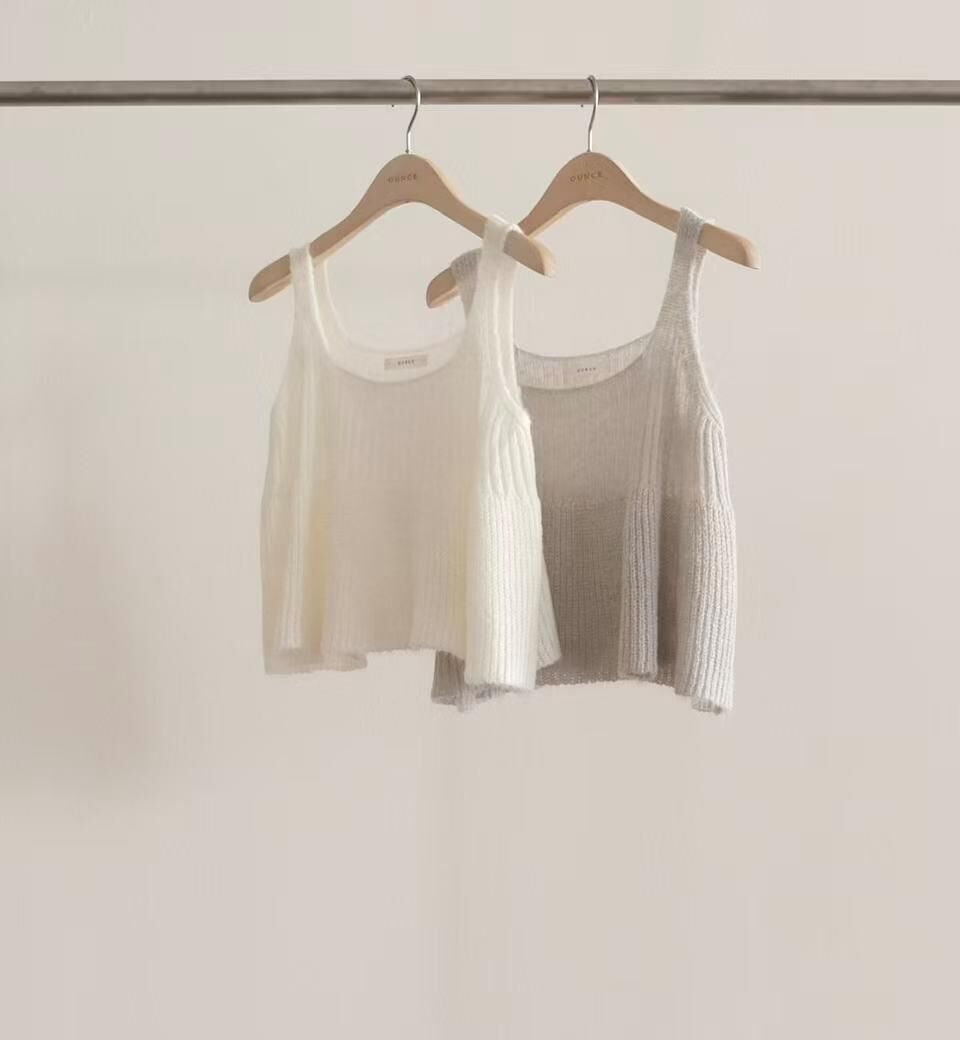 OU6075 坑紋針織背心