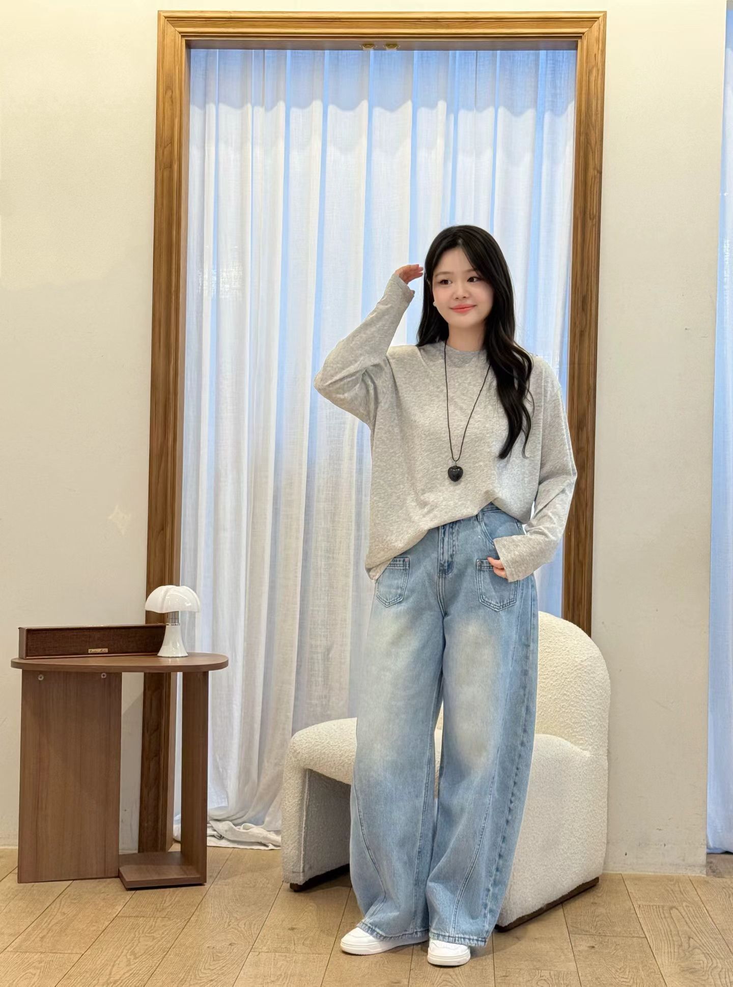 ABB6053 小口袋彎刀牛仔褲