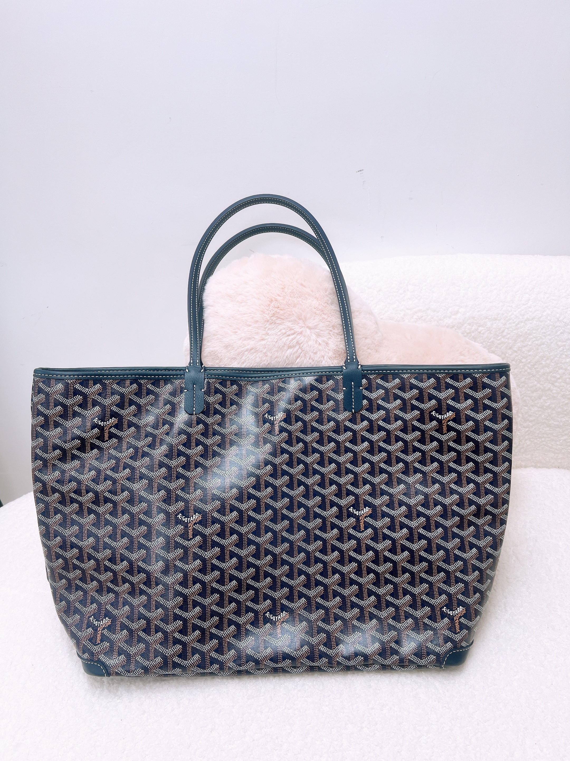 Goyard artois tote MM navy