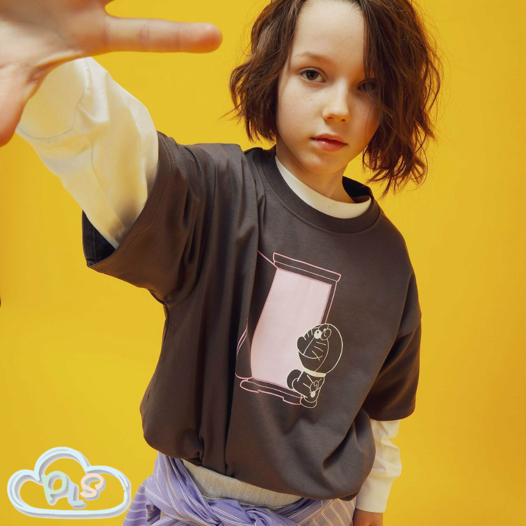 現貨 兒童款短袖圓領T-Shirt  GENTLE FUTURE（隨意門） 多啦A夢 Global Work 深炭灰色 #22981-1