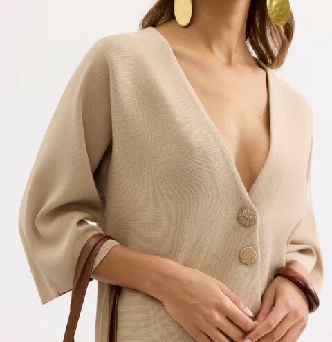 1LU0330-007 [LEO & UGO] Structured V-neck Top with Wide Sleeves Beige #AE128-BGE (EU)