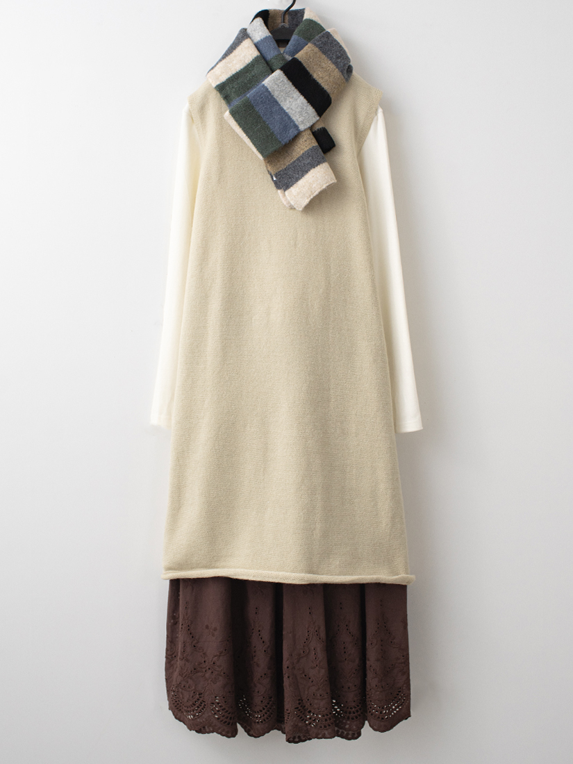 捲邊針織背心洋裝磨毛棉絨上衣繡花純棉寬褲組合