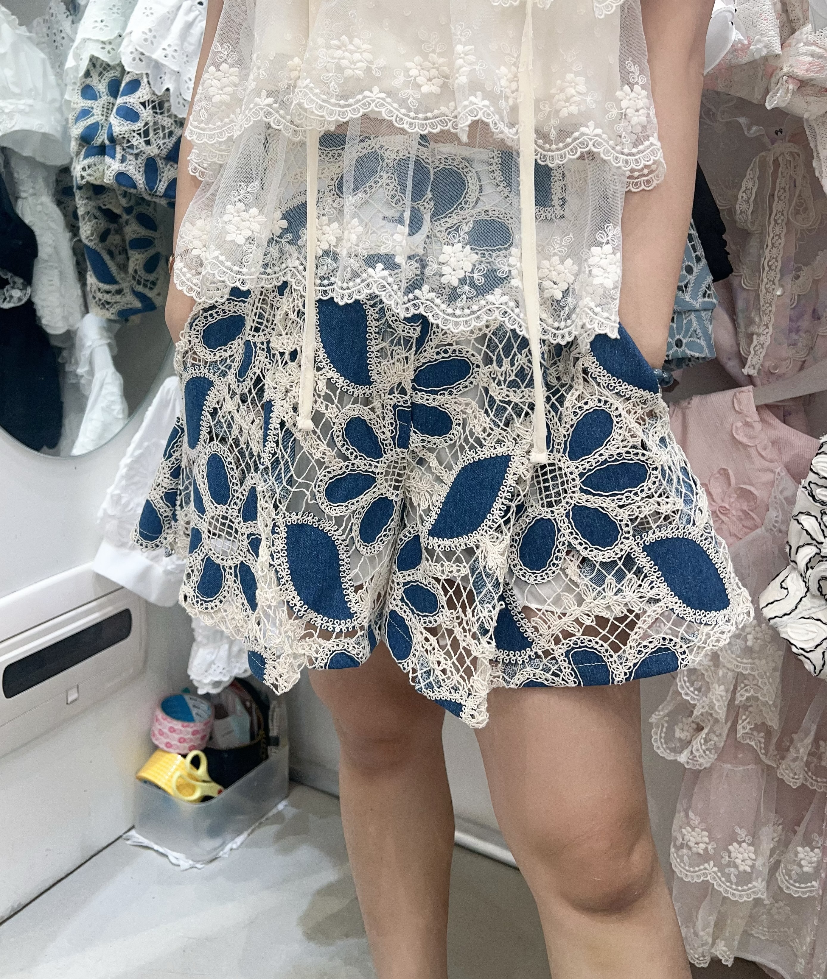 Y131    高質牛仔短褲 腰28-38   HIP48   長15 $449[一口價]