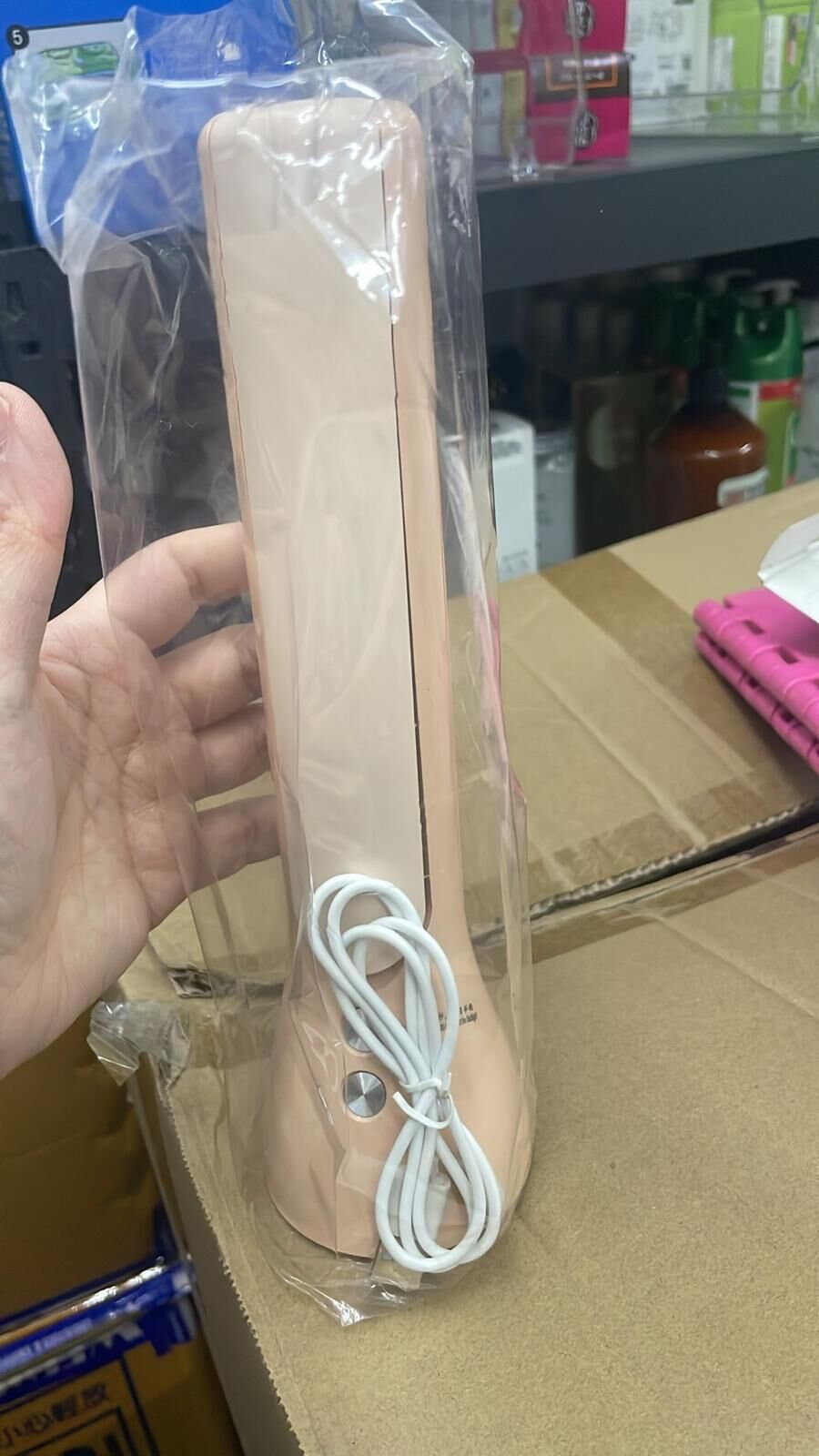 現貨 LED枱燈（#919中頂）