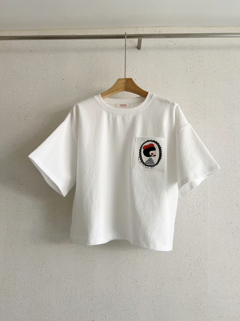 顯瘦比例上衣｜韓系小圖案短版T恤