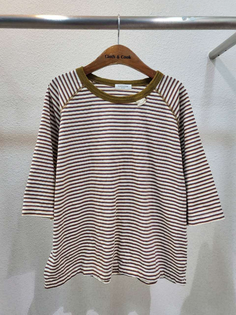 減齡有質感日系條紋七分袖上衣