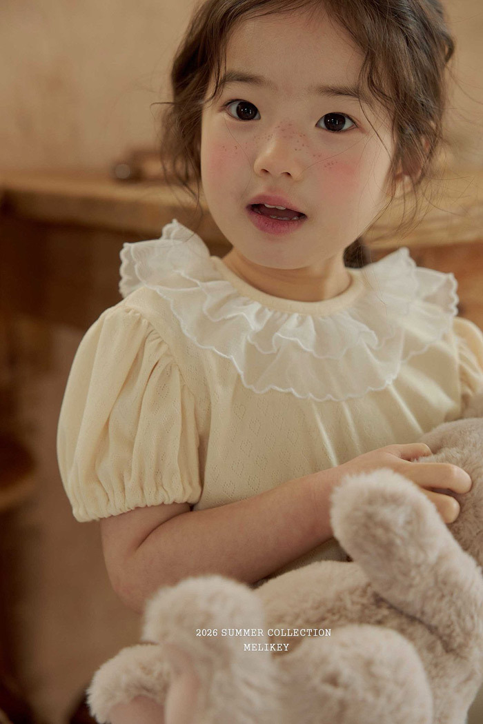 正韓夏MELIKEY 兩色花邊領甜美上衣