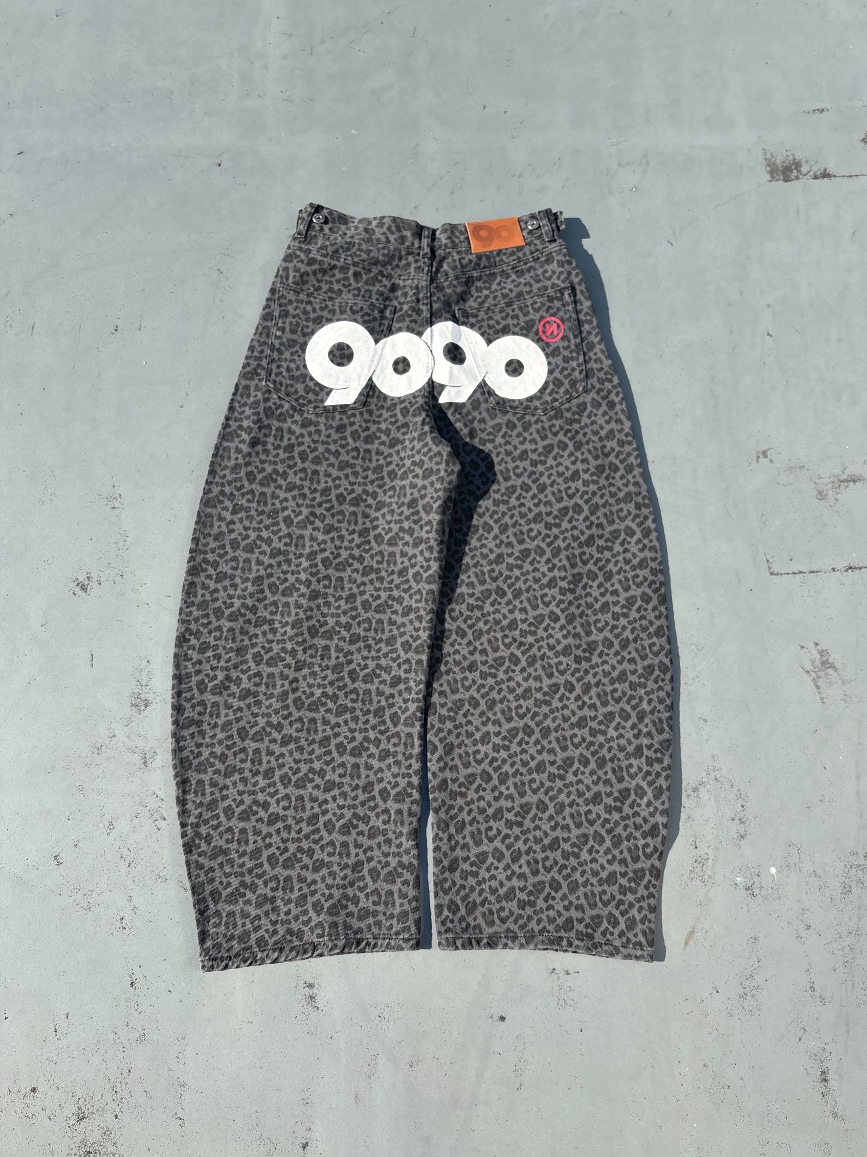 9090 OG Logo Painted Denim Pants