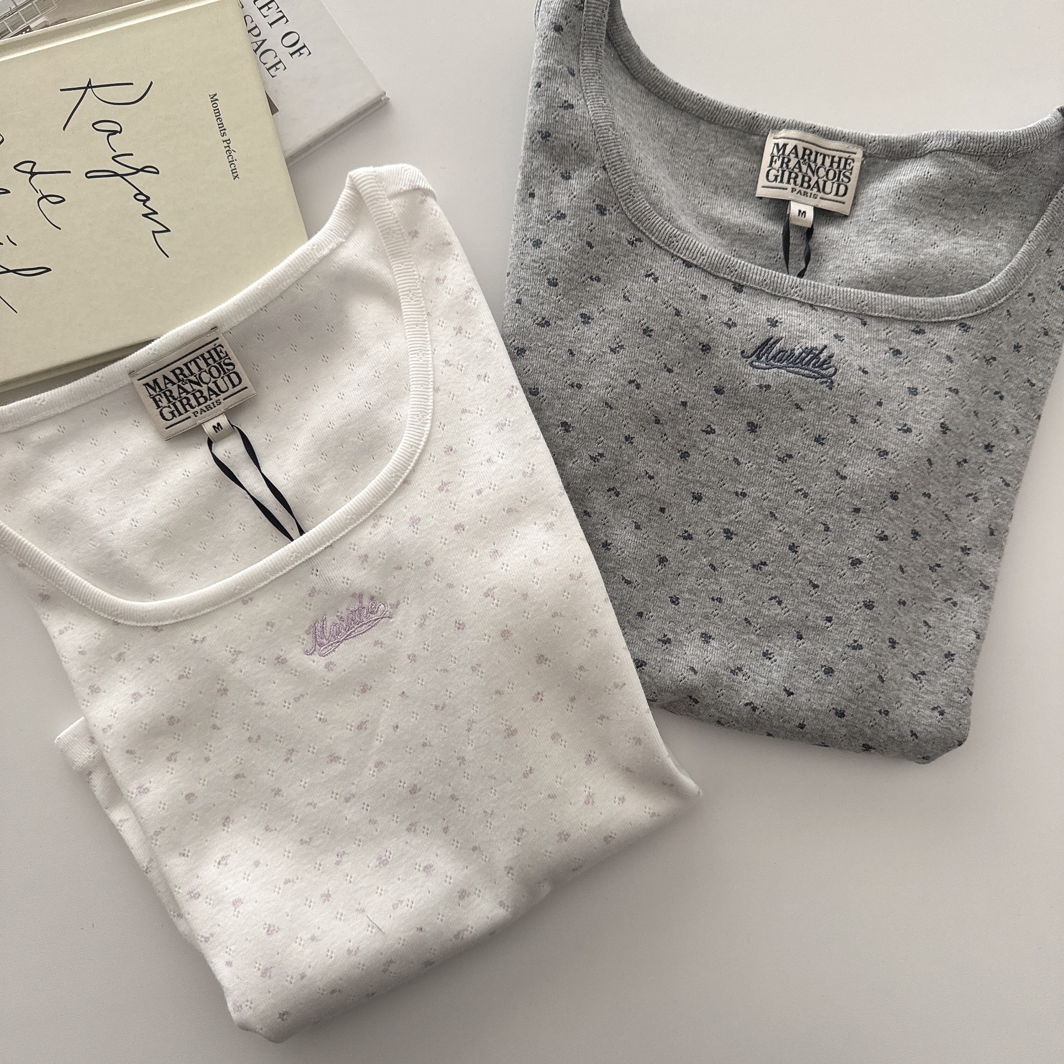 （現貨）韓牌 MARITHE MFG 小logo 小碎花 短版 短T MFG46UTS114