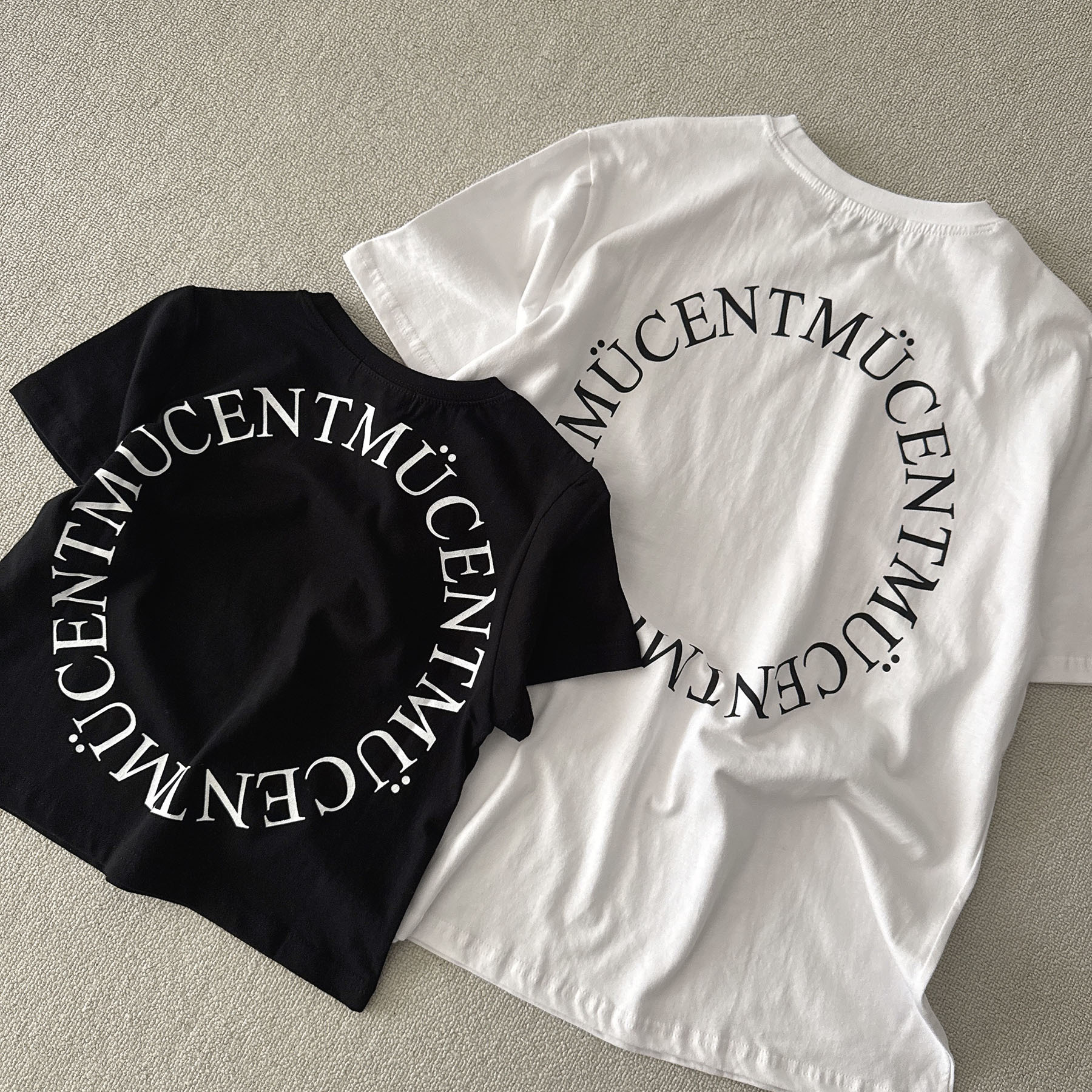 （現貨）韓牌 MUCENT BACK ROUND LOGO 圓形logo 短T P00000IH/P00000HA