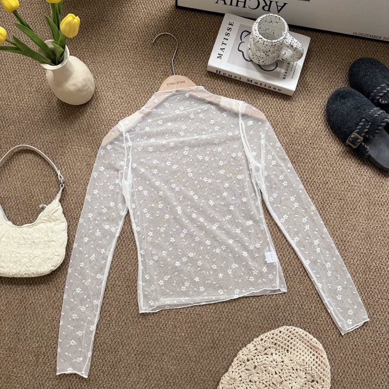 2528 韓系甜美花朵蕾絲打底衫(R)