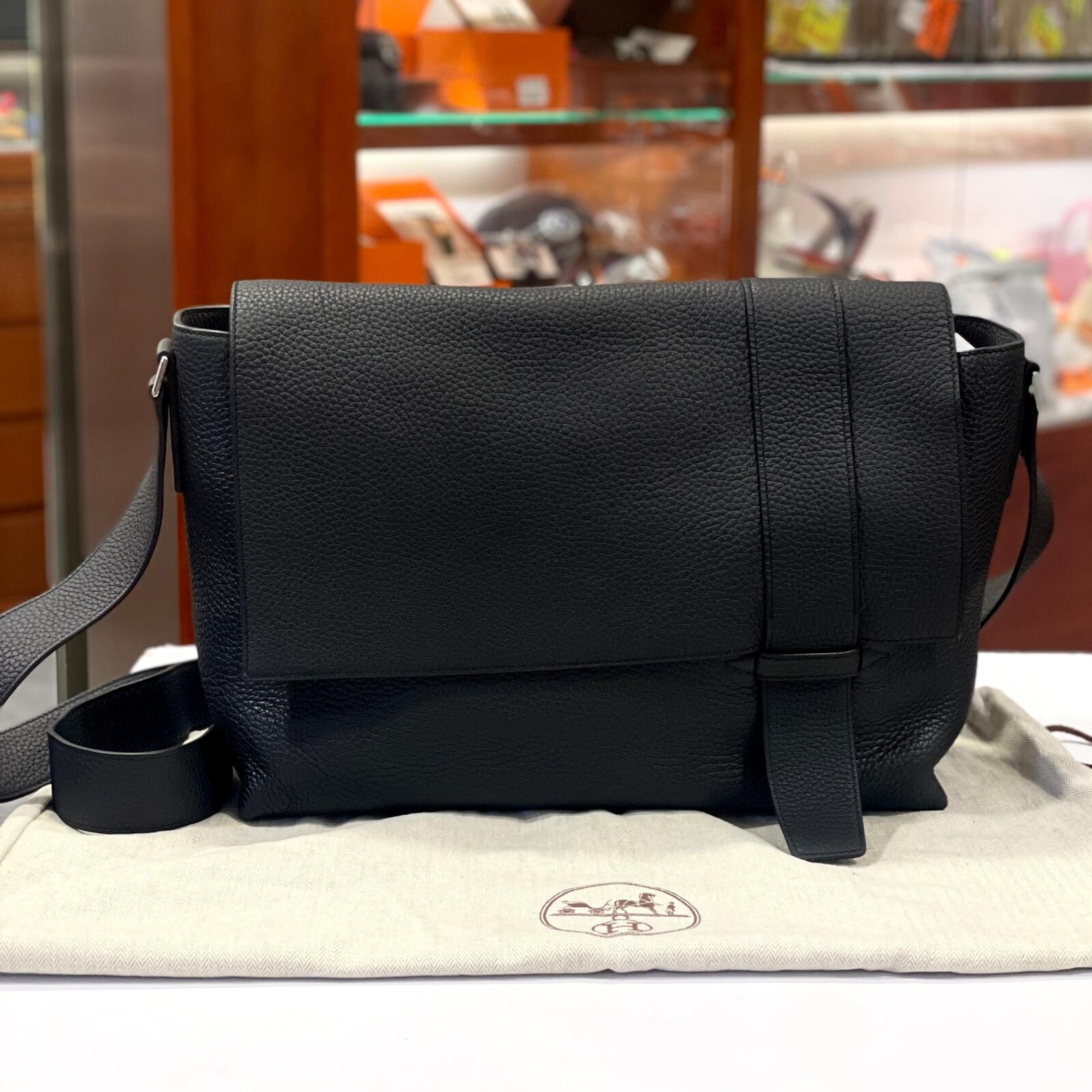 99%NEW二手HERMES ALFRED TOGO O刻 男士單肩斜孭袋 黑色大碼 #愛馬仕包 #香榭站正品