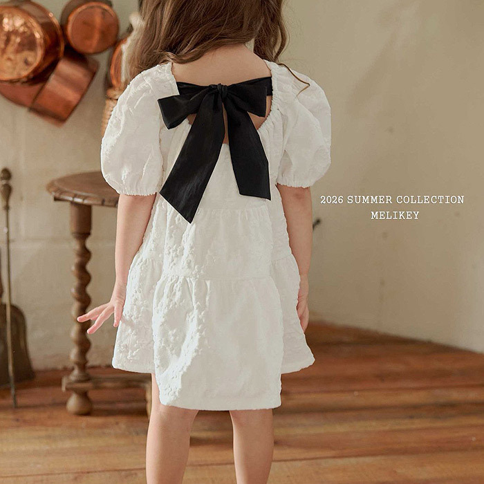 正韓夏MELIKEY 兩色夢夢小花壓紋洋裝