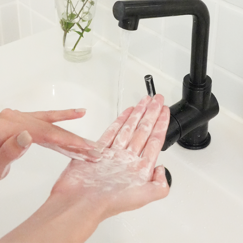 伏甯舒敏淨酵潔顏露 100ml