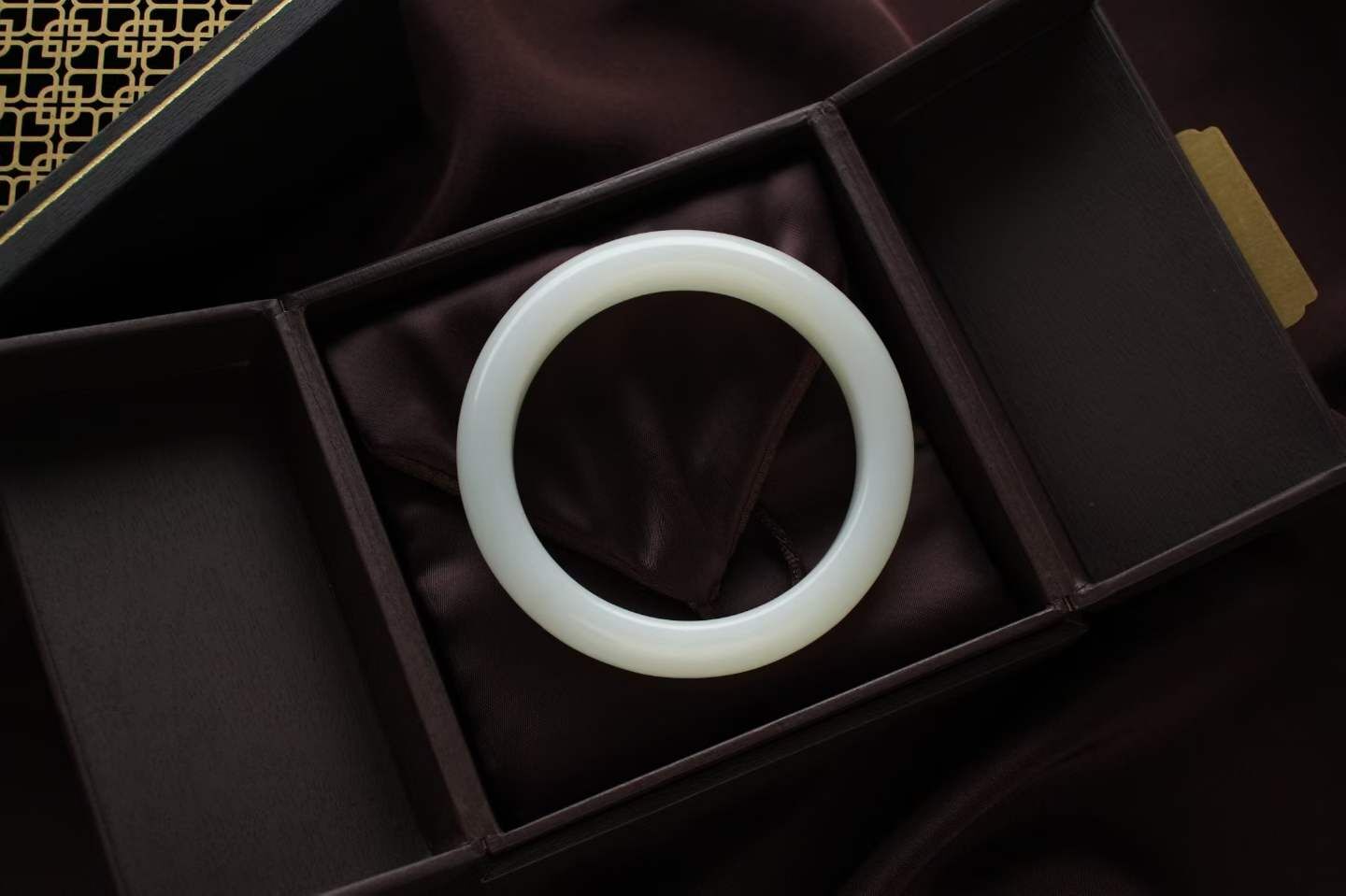 324419 58mm和田玉羊脂玉平安鐲 (56-58)