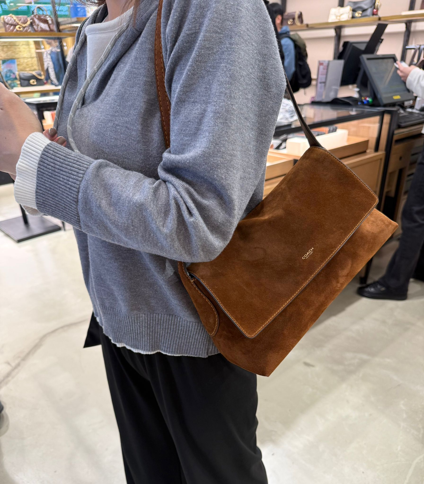 LYS01474 Coach Chelsea Shoulder Bag 30