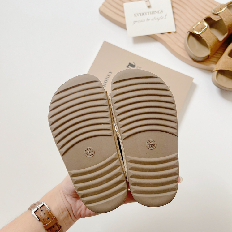 百搭勃肯扣環涼鞋