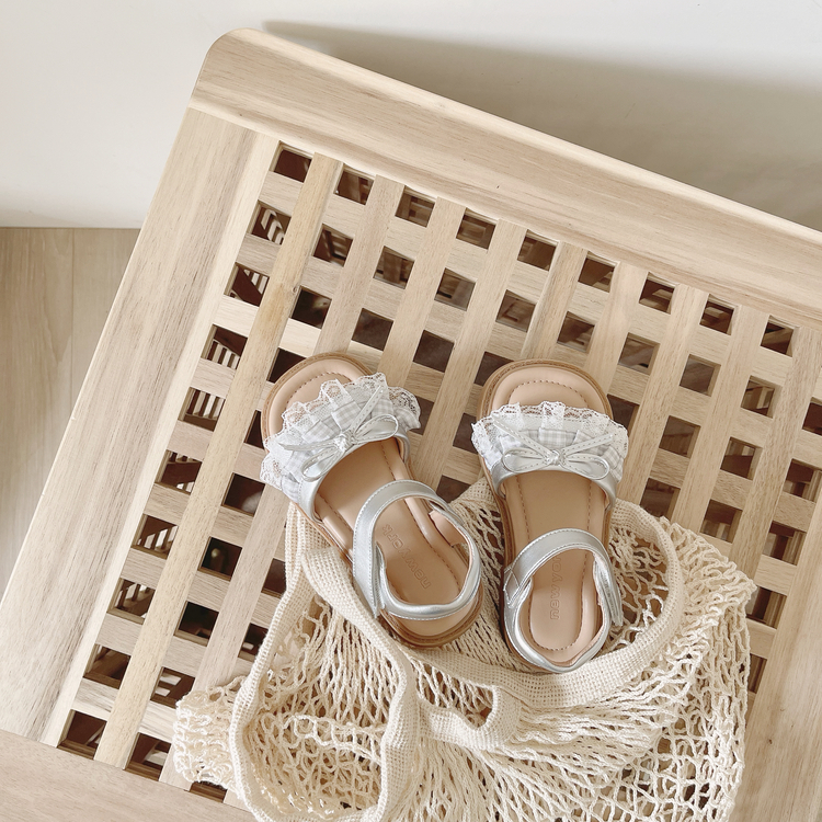 甜美蕾絲蝴蝶結涼鞋