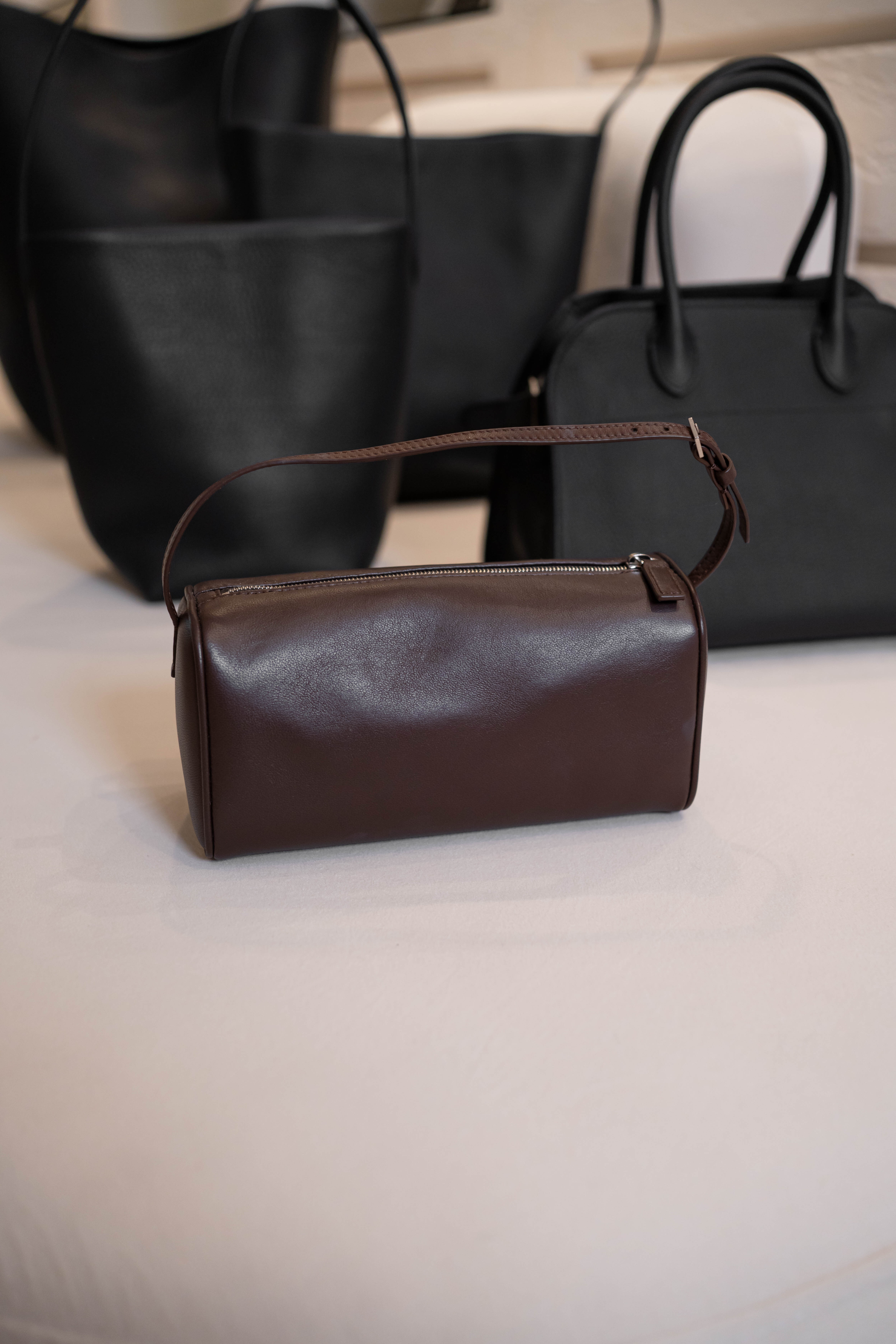 The Row 90's 皮革手袋 烏木棕