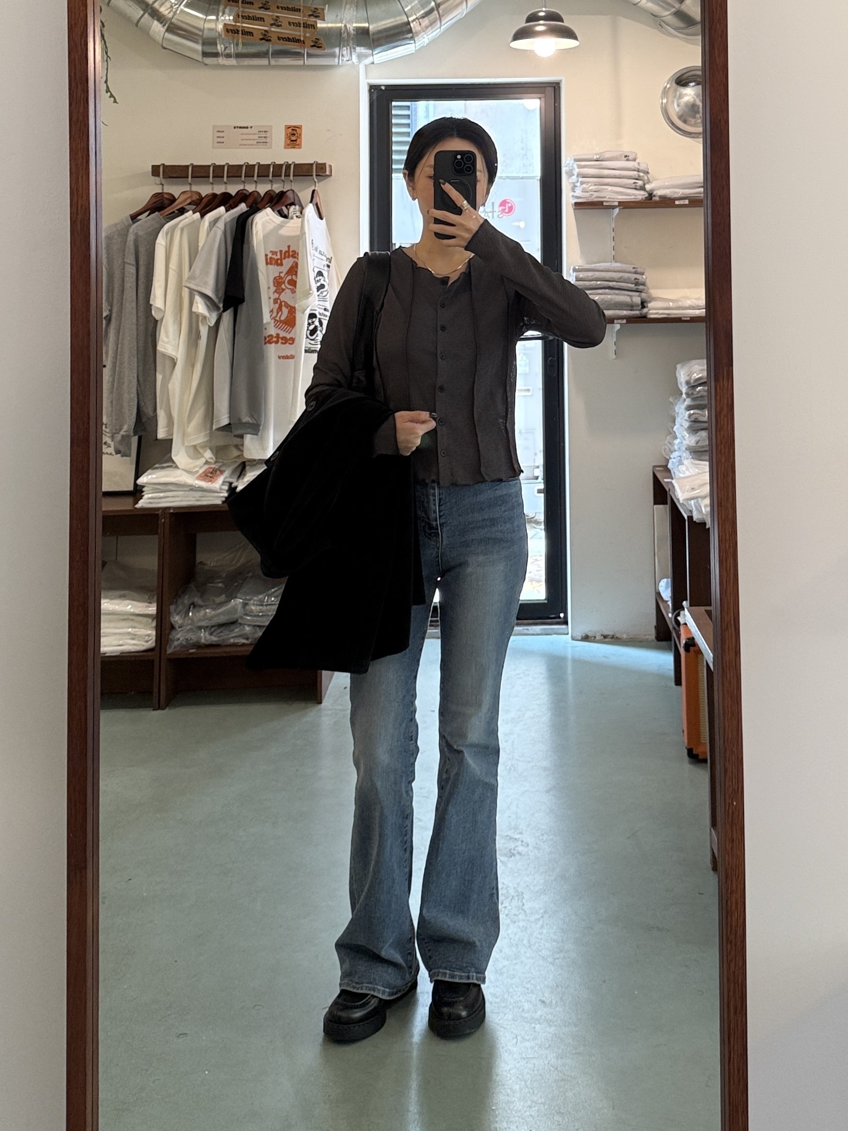 一件免運🔥｜高彈性高腰微喇叭牛仔褲👖（3sizes）