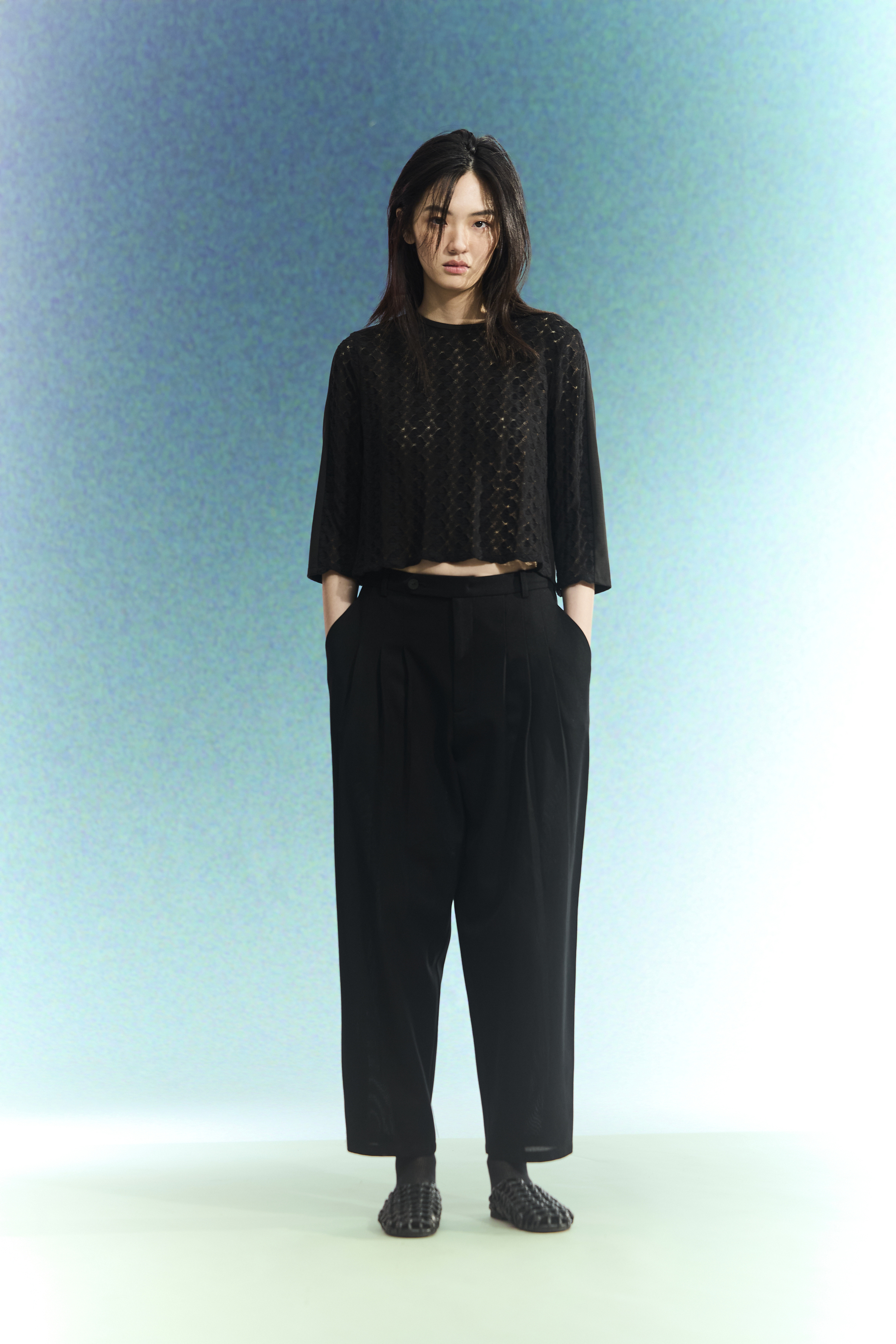 透膚七分袖上衣