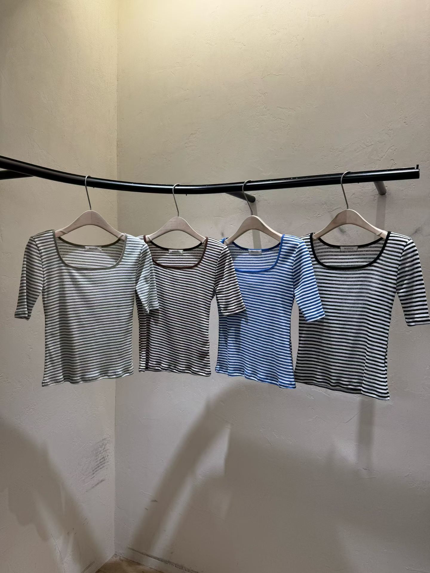 WJ6060 棉條紋方領中袖上衣