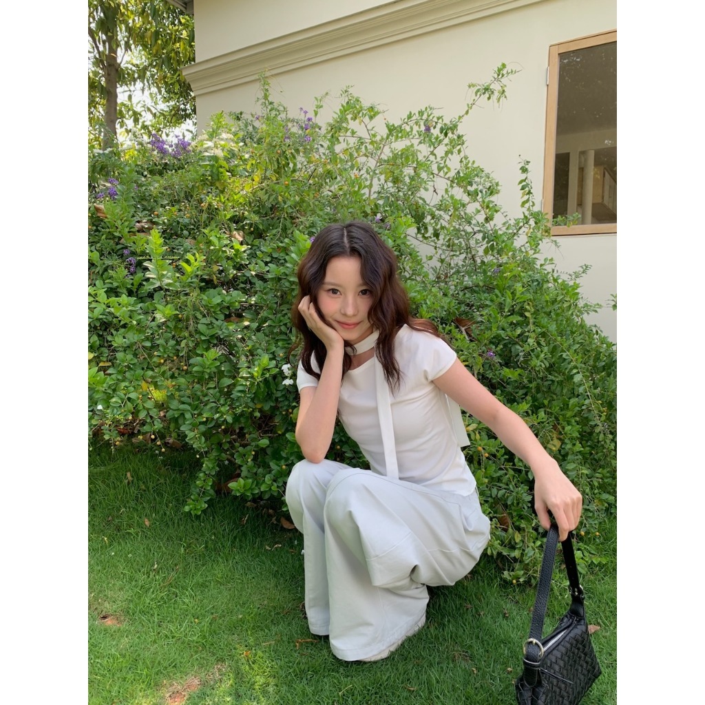 廣州選品🪂【imfine】繞脖點綴的彈力素tee #9896