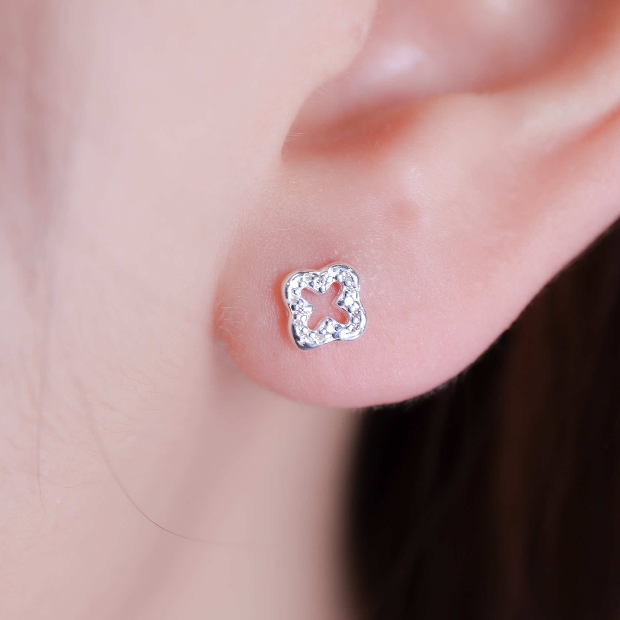 | 999足銀 | 漫幸福模樣耳環 | EA1140 |