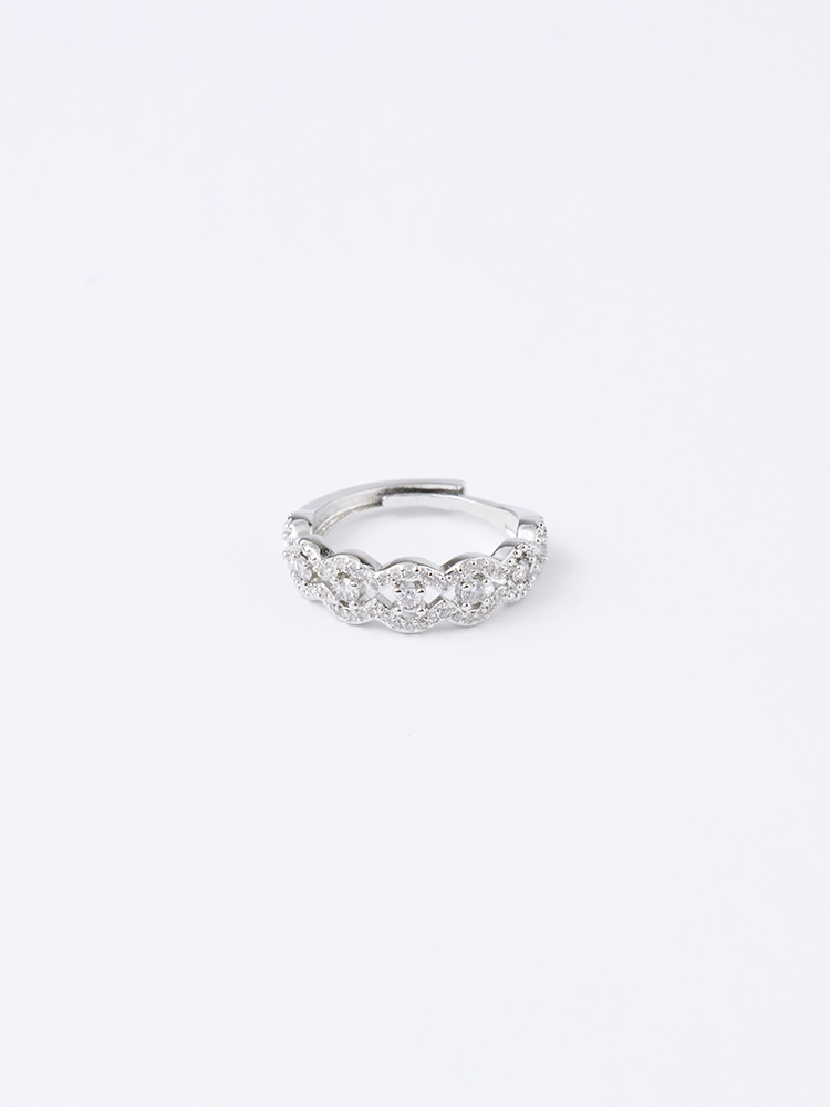 花邊鑲鑽造型戒指