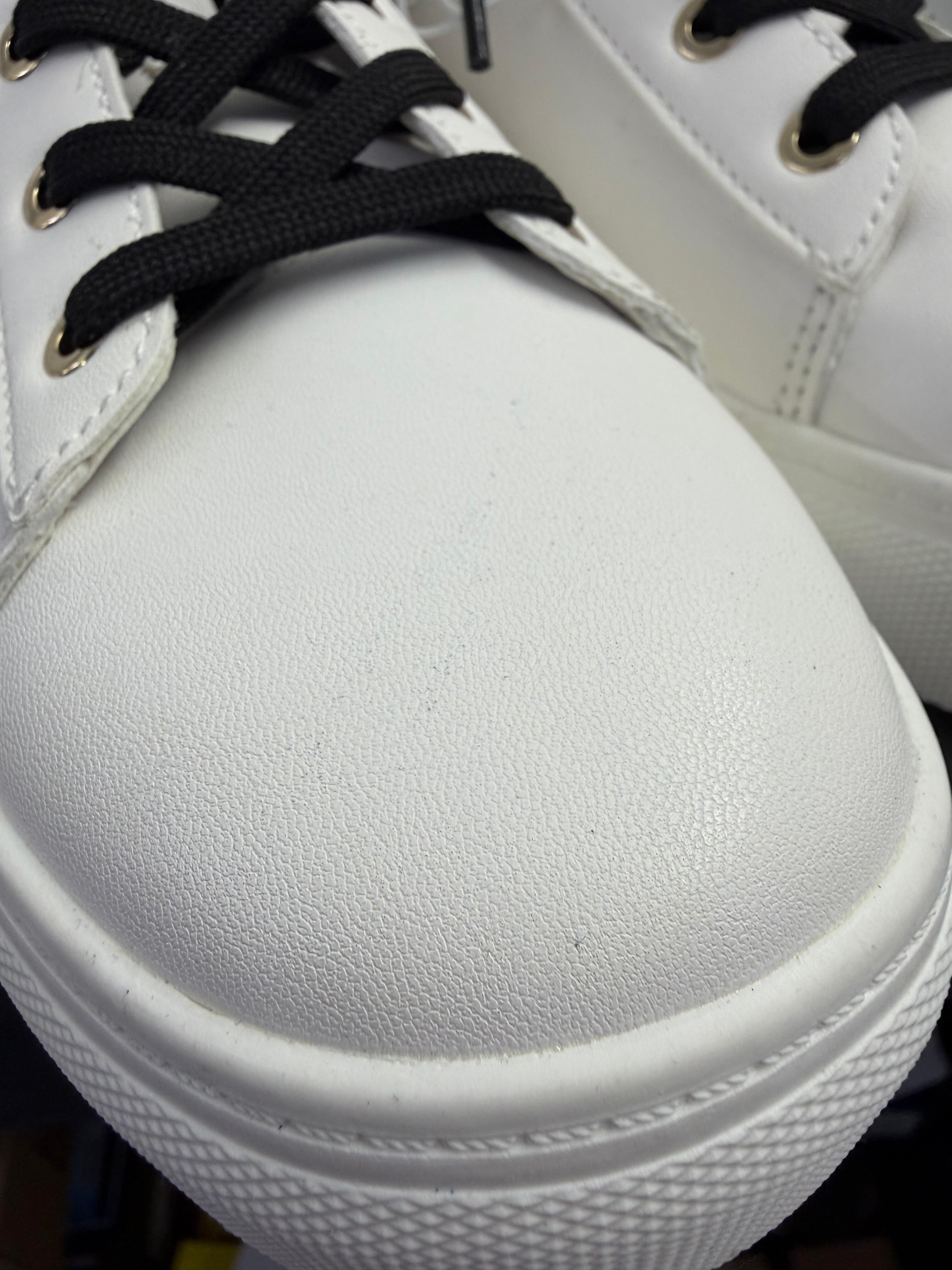 【現貨瑕疵貨品】KARL LAGERFELD PARIS H012761 女裝運動鞋 白色  US 8.5 (HC0284)