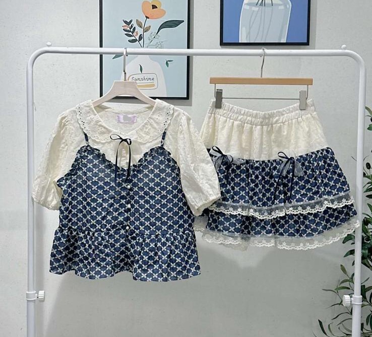 M62 裙  腰24-35 HIP48 長15 $399 (一口價)