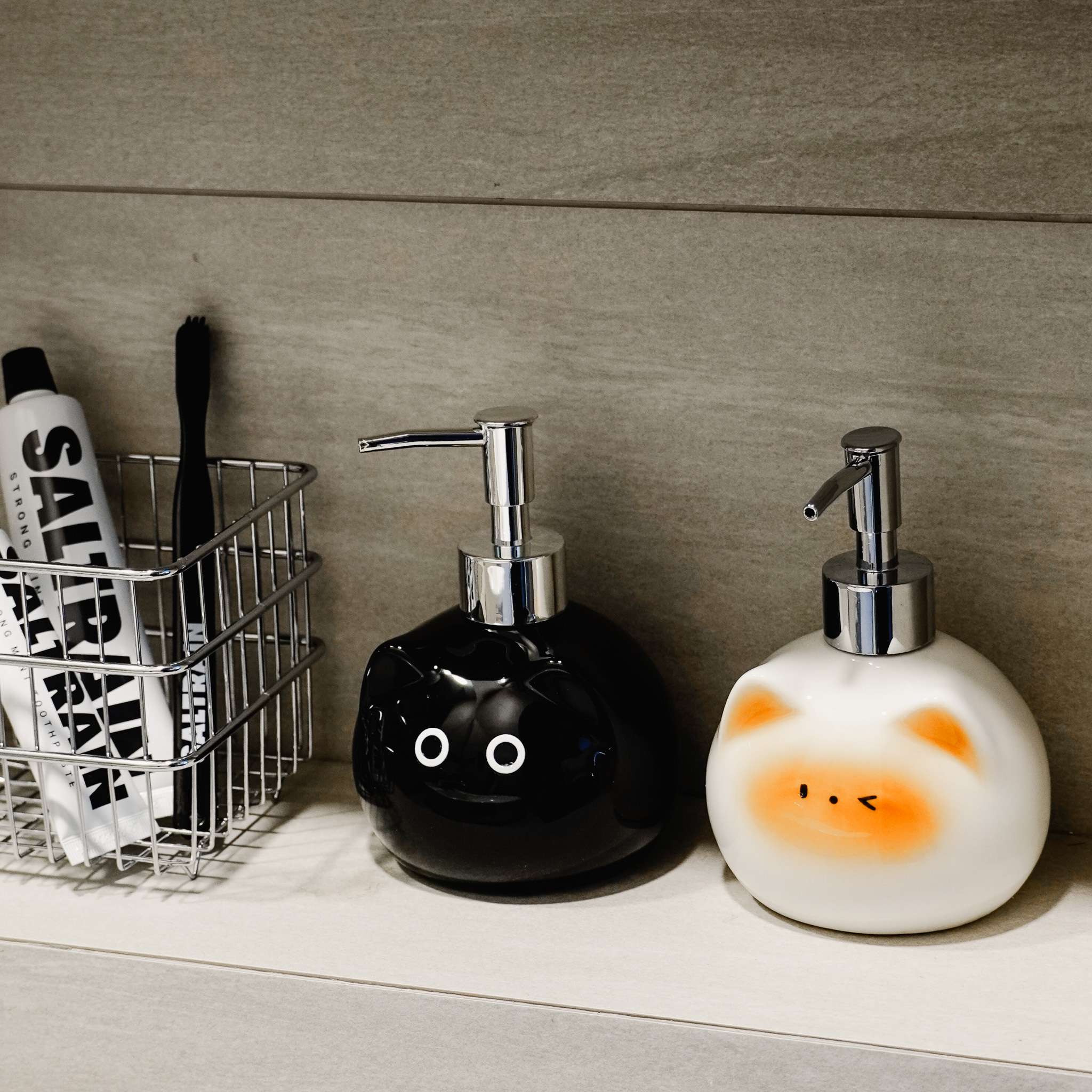 陶瓷貓咪按壓瓶 370ml 兩色售