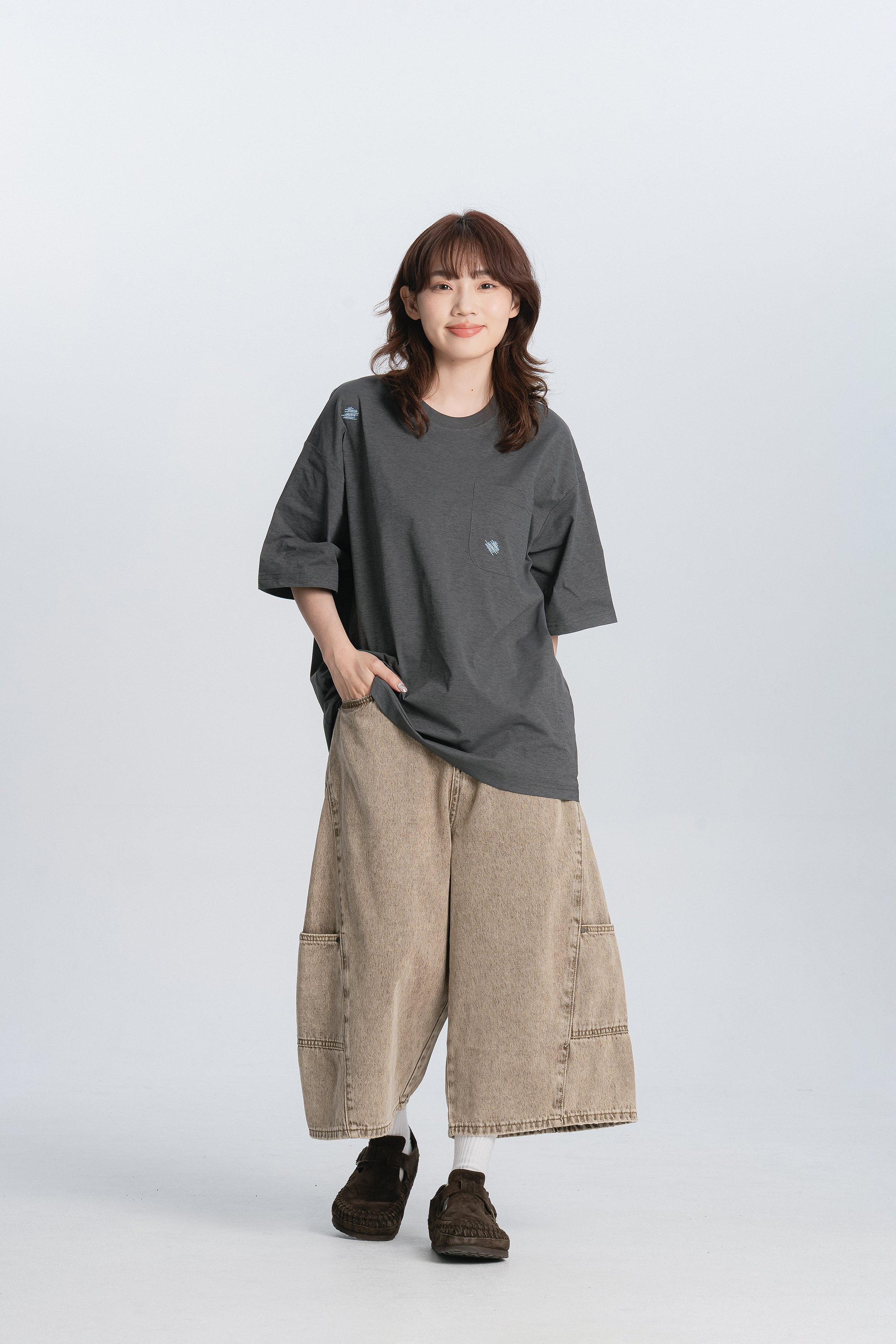 Fresh Start｜線條小刺繡短袖t 2色