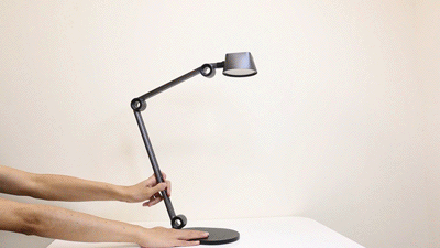 雙臂檯燈 大跨度雙桿結構展示