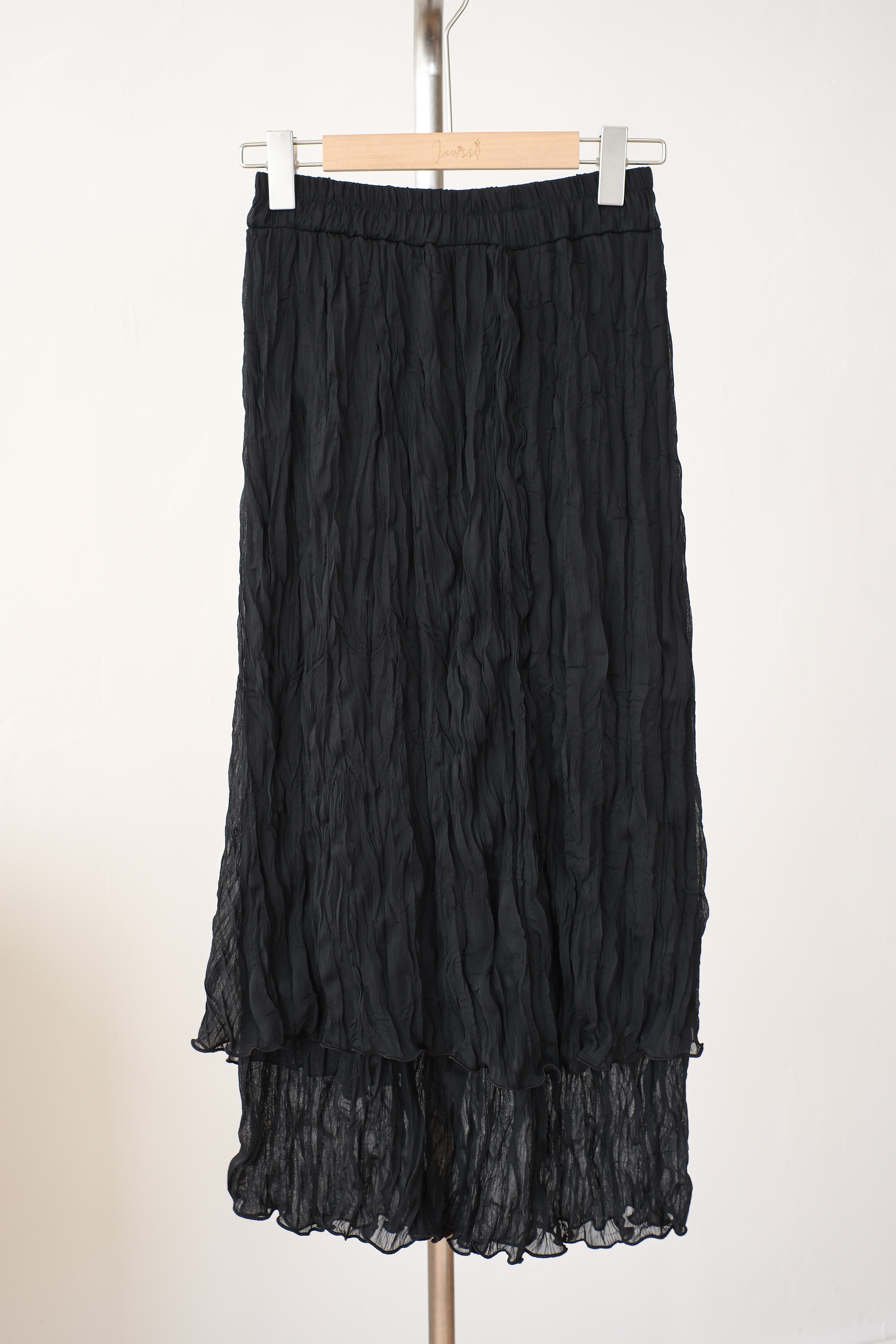 百搭雙層輕盈皺皺雪紡裙 (純白/黑) BT476