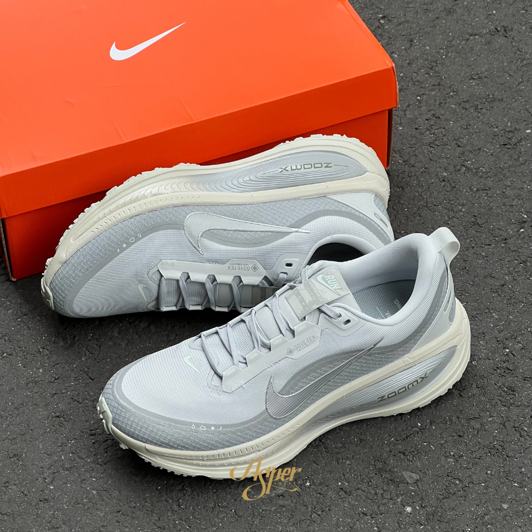 【官網限定】Nike Vomero 18 Gore-Tex "Pure Platinum" 防水 跑步鞋 男鞋 HQ7001-003 III