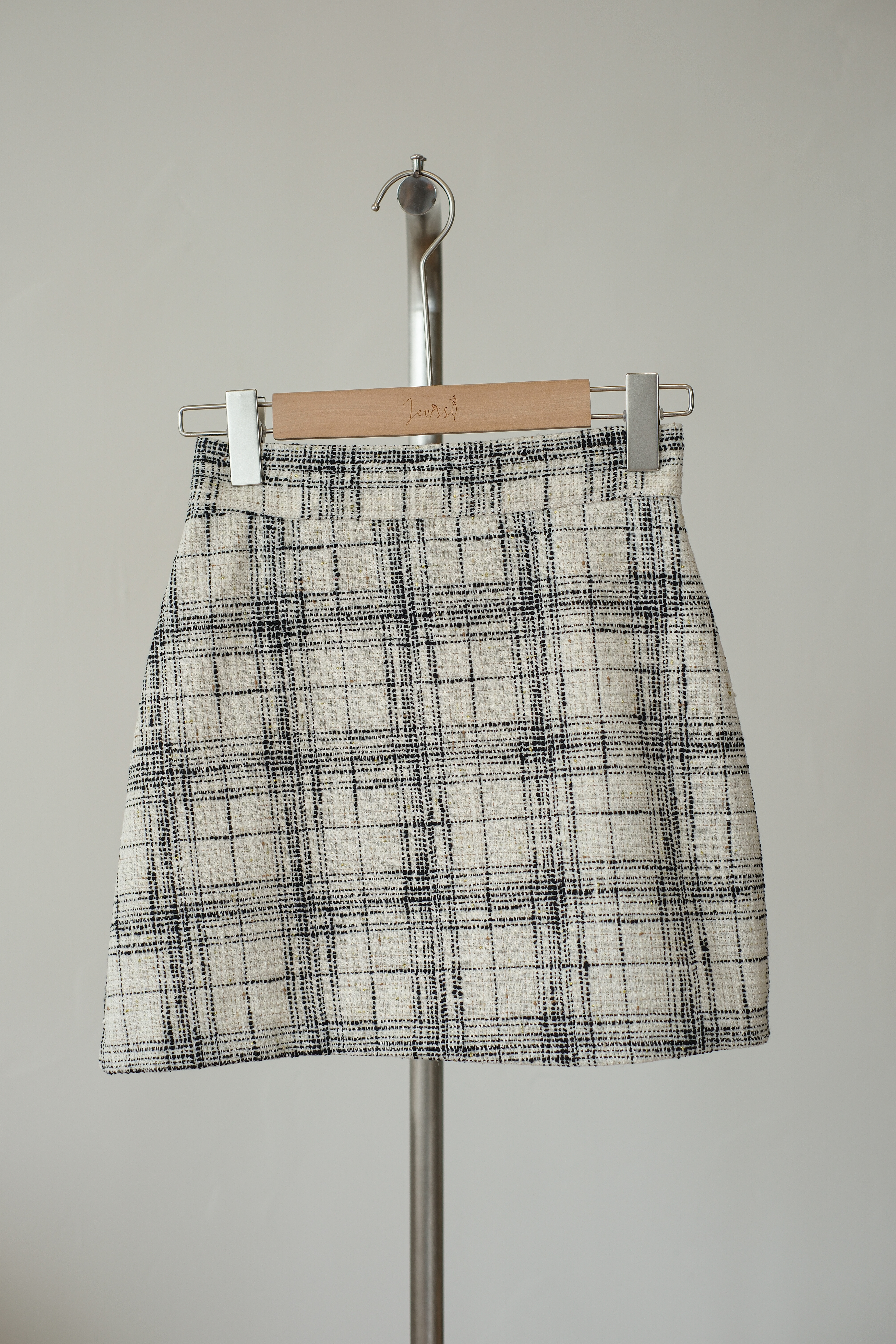 經典黑白編織格紋高腰短裙 BT477